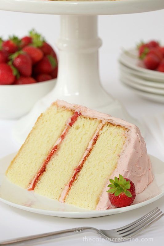 Vanilla Strawberry Cream Cake (V)