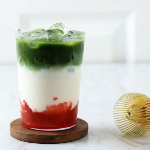 *Ice Strawberry Matcha