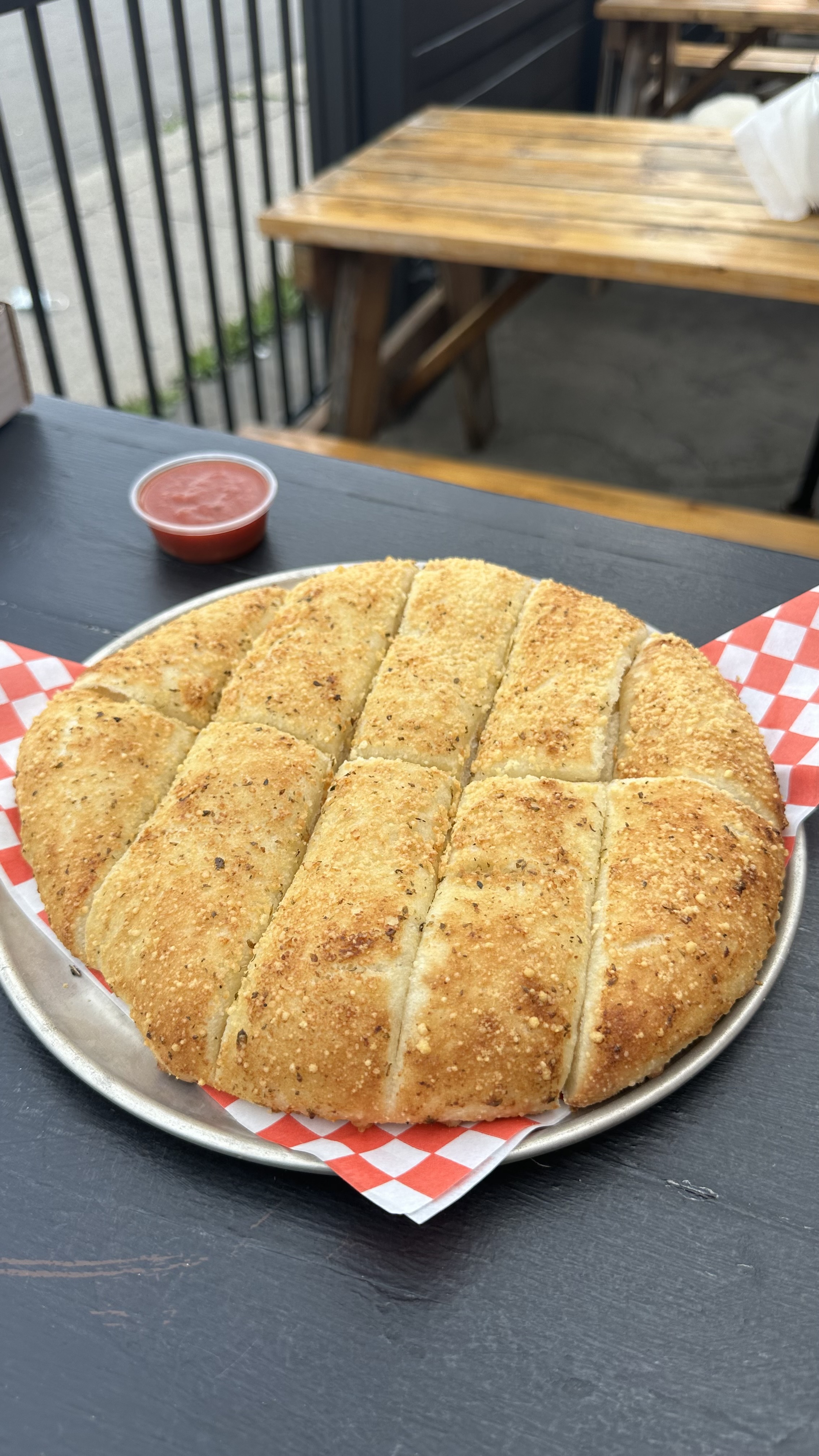 Garlic Parm Pull-Apart Bread