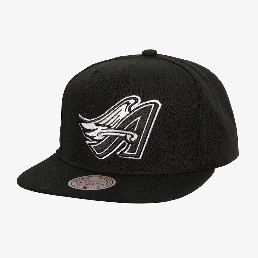 Anaheim Angels 1997 Black and White Mitchell and Ness Snapback Hat