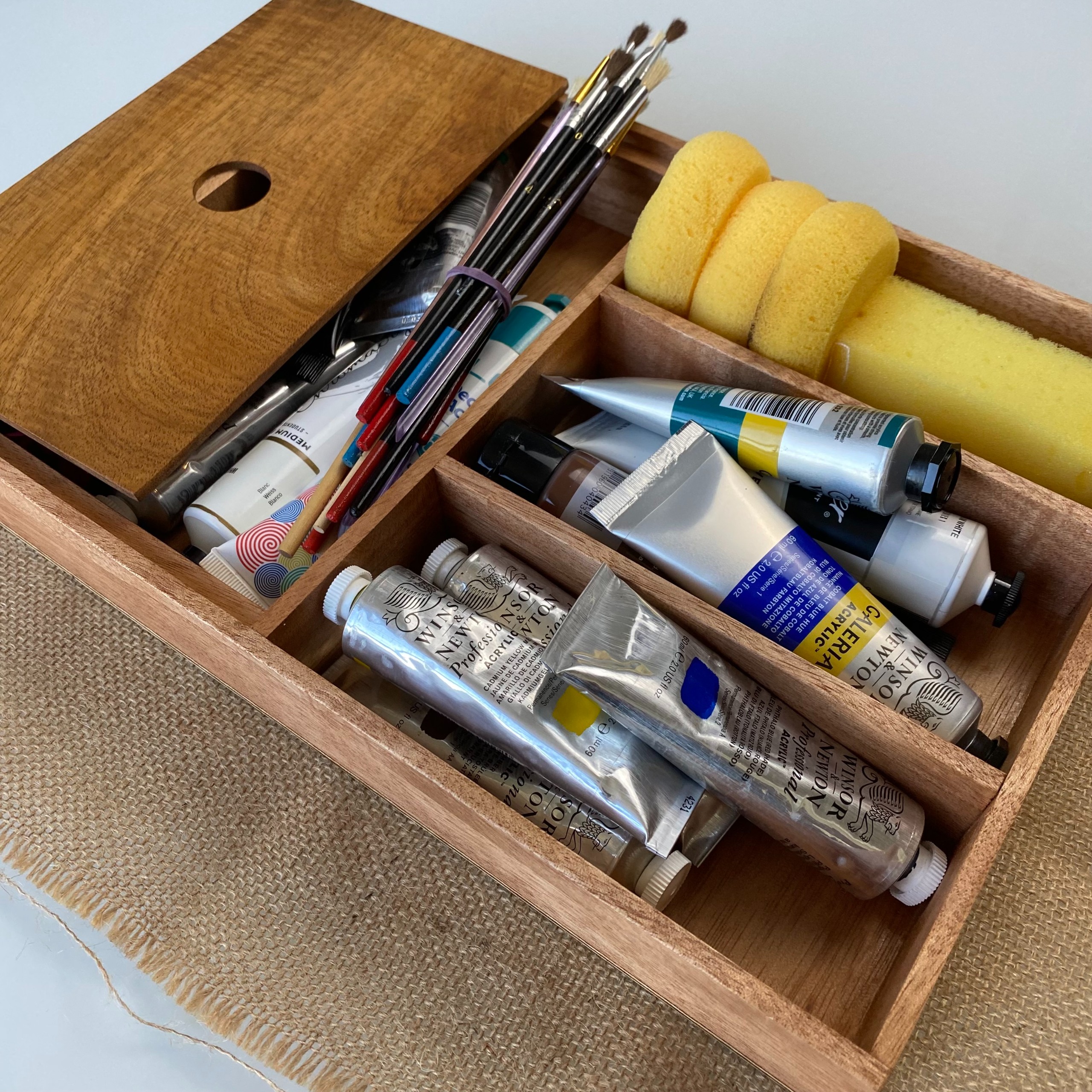 MakerBox - Artist's Paint & Brush Box