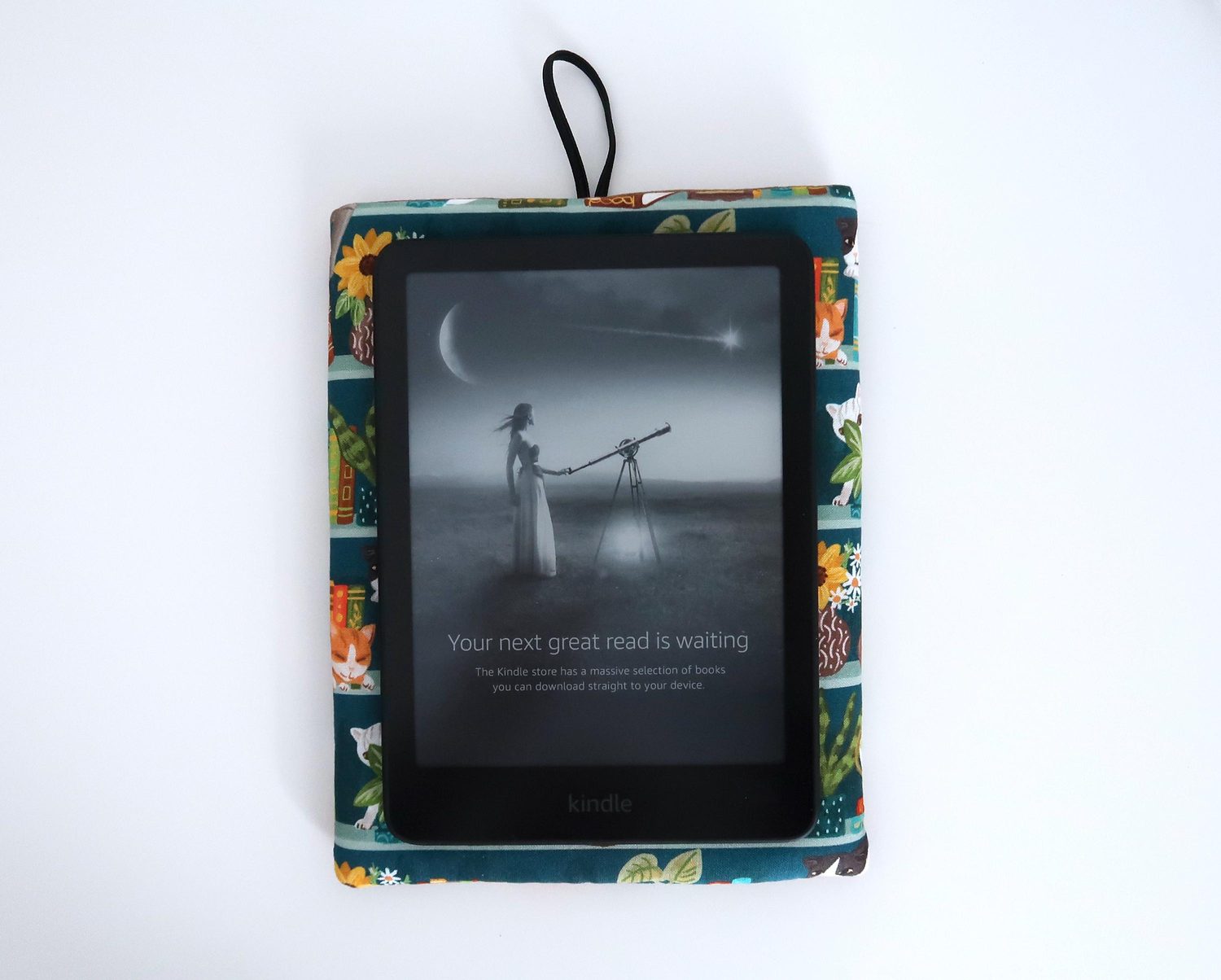 Kindle Paperwhite Cover – Cat Bookshelf, photo 8 of 8