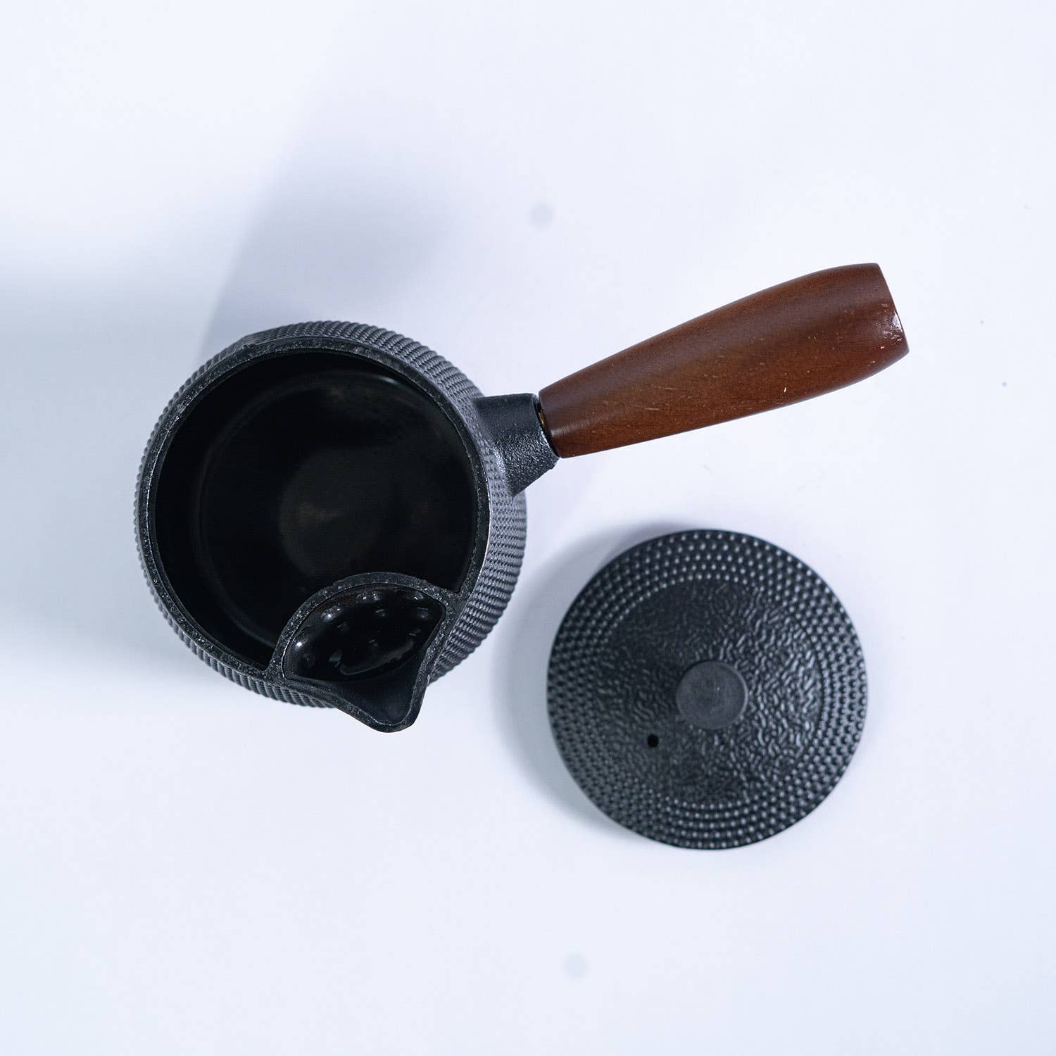 Kyusu Style Side Handle 18.5oz Cast Iron Tea Pot