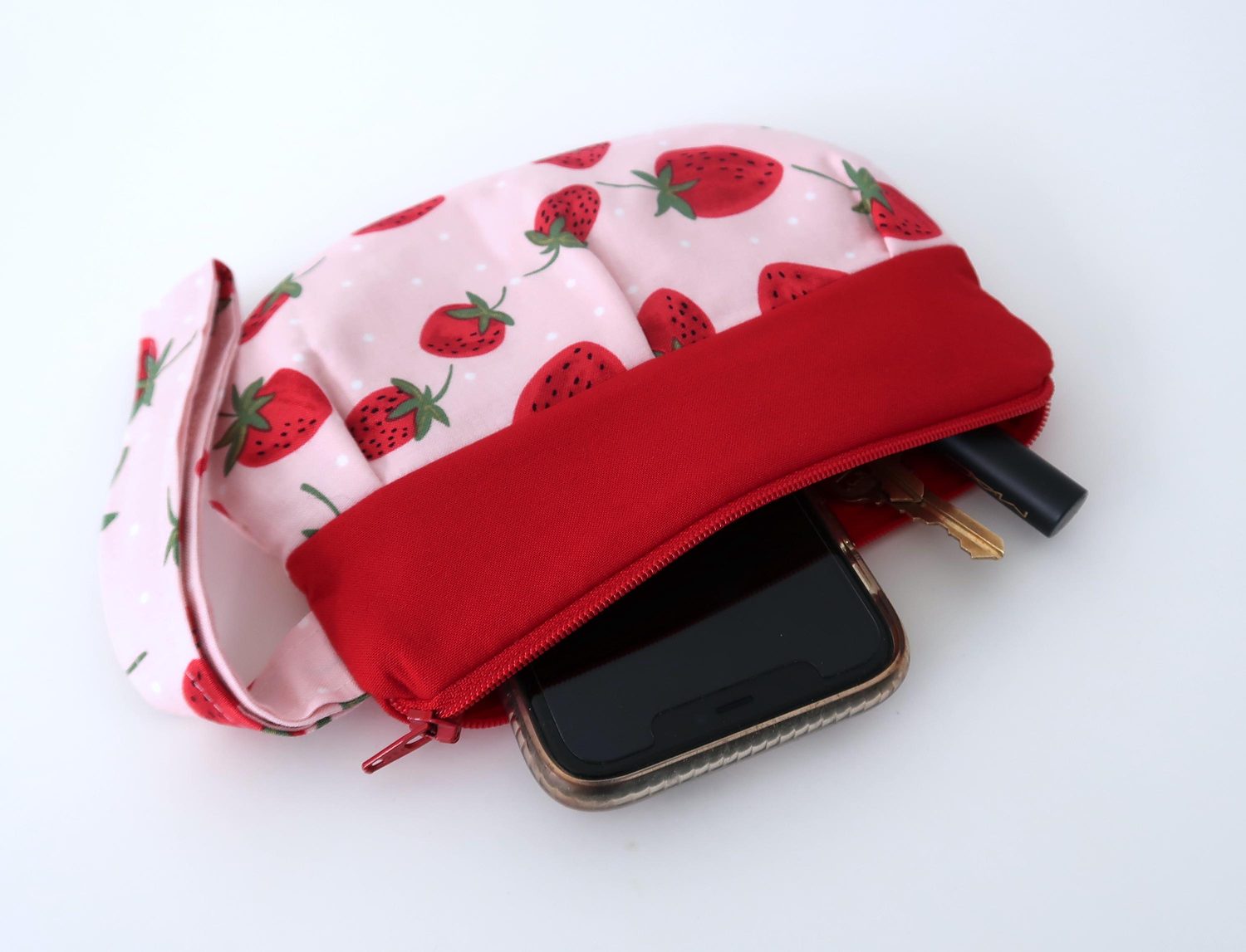Pleated Wristlet – Strawberries & Dots, photo 3 of 7