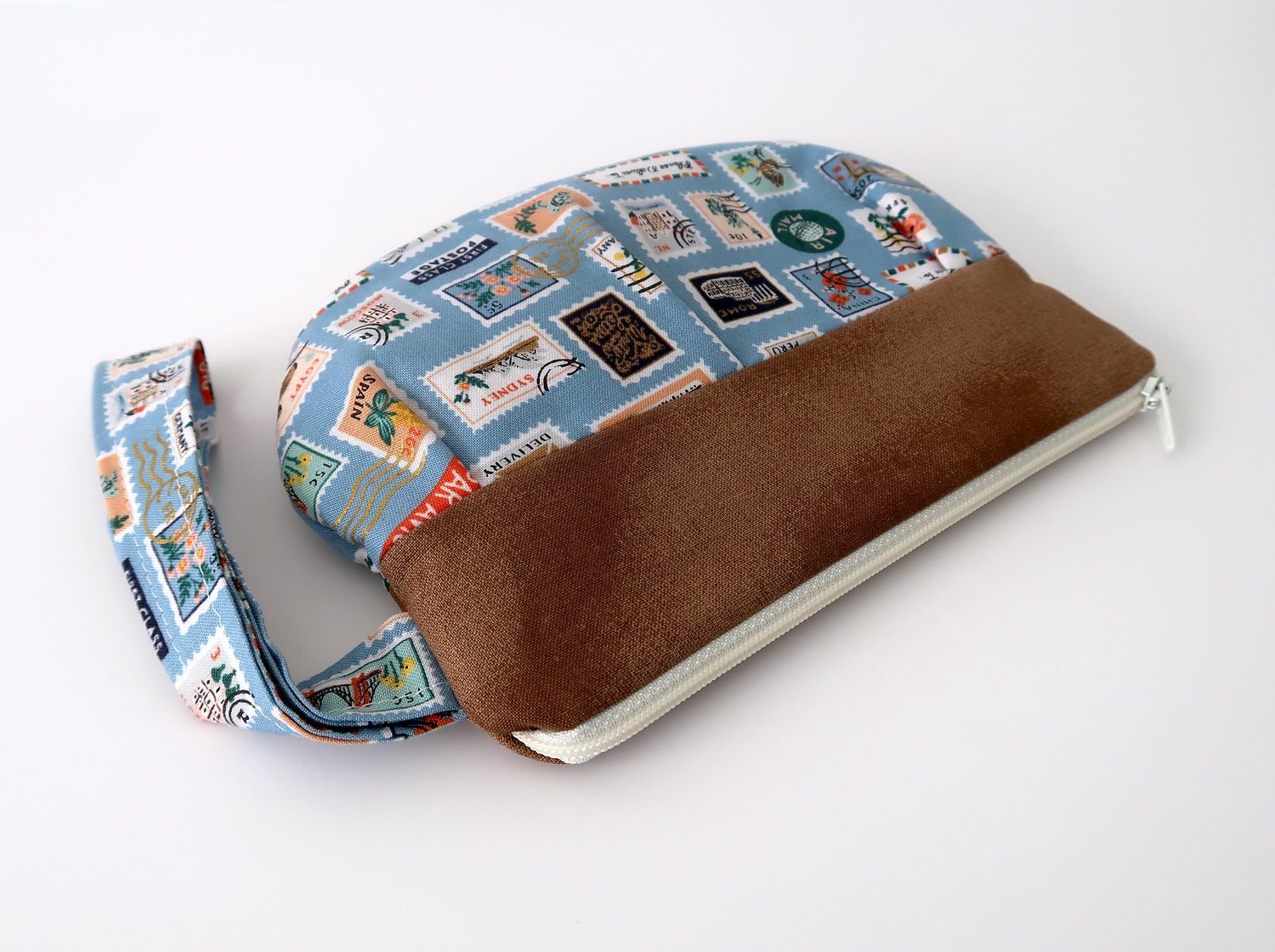 Pleated Wristlet – Postage Stamps Light Blue, photo 5 of 7
