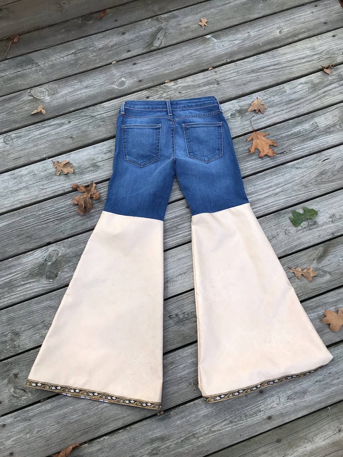 Luxury Women's Jeans -Champagne Beige Leather Look: Size 27