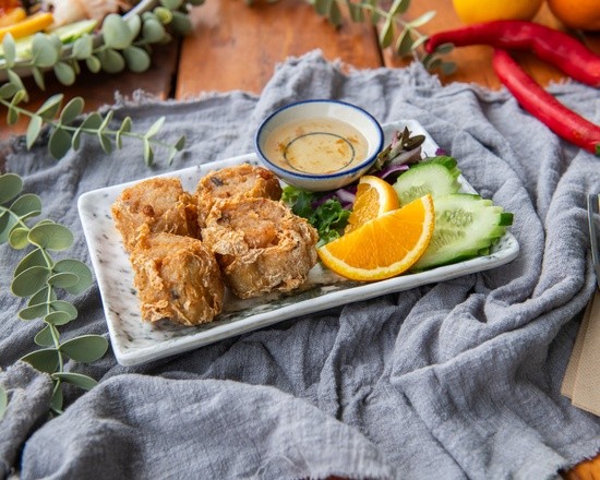 Fried dumpling (4 pcs)