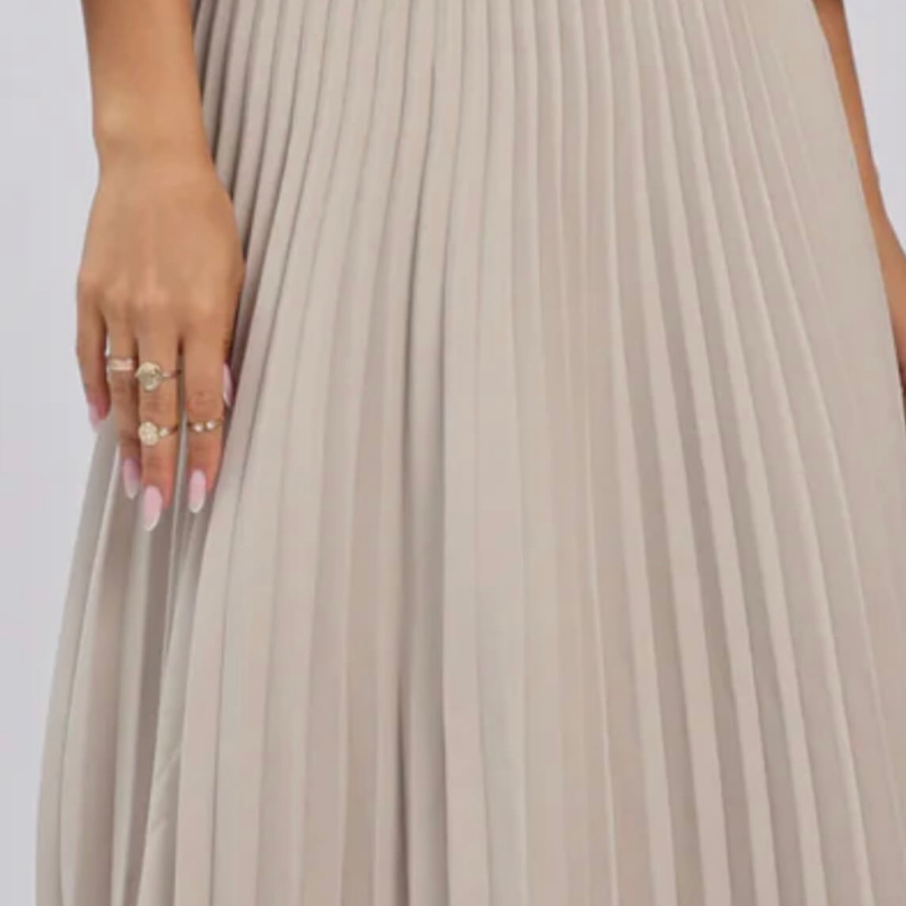 Pleated Skirt in Beige — product photo