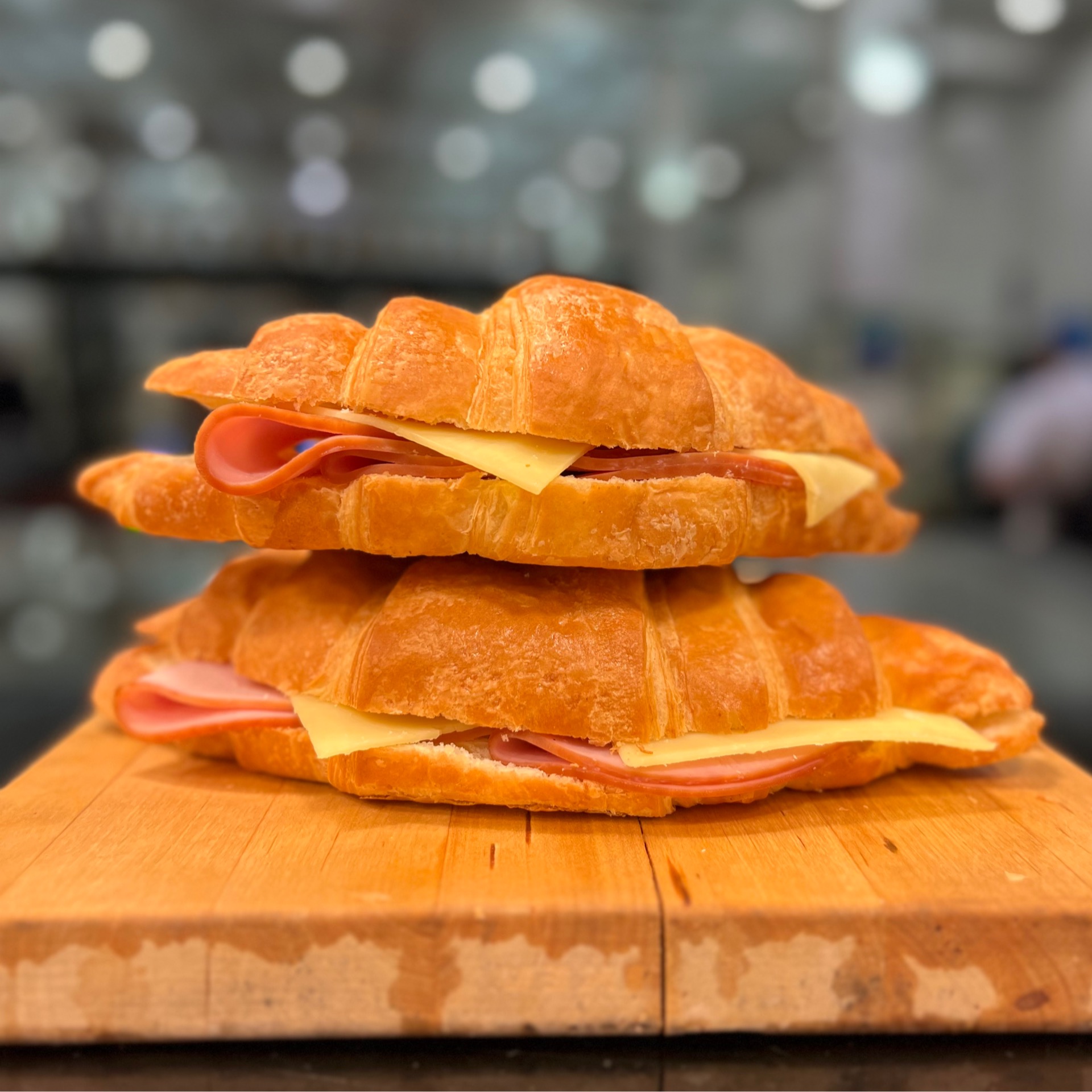 Ham Cheese / Cheese Tomato Croissant