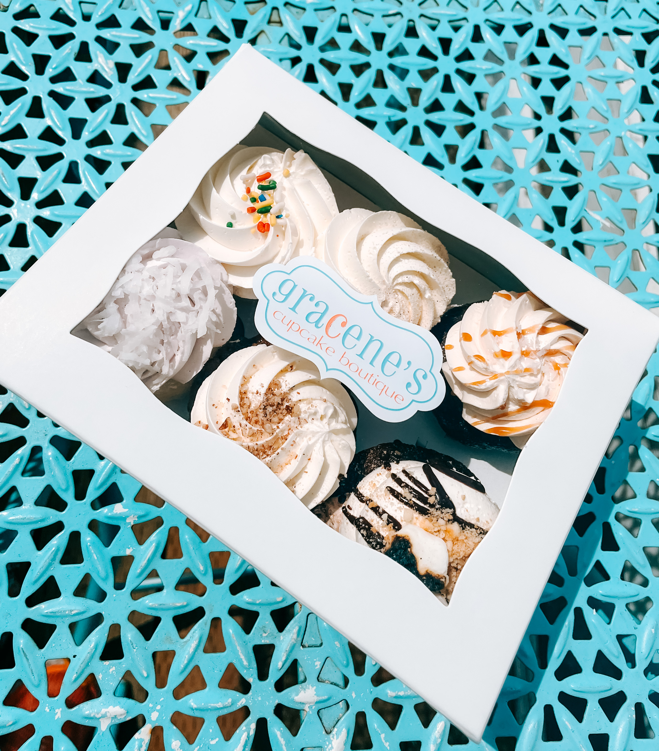 Box of 6 Mini Cupcakes