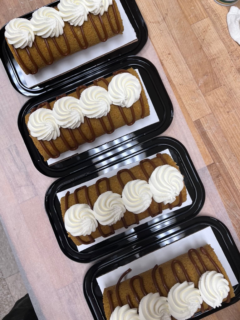 Thanksgiving Pumpkin Roll