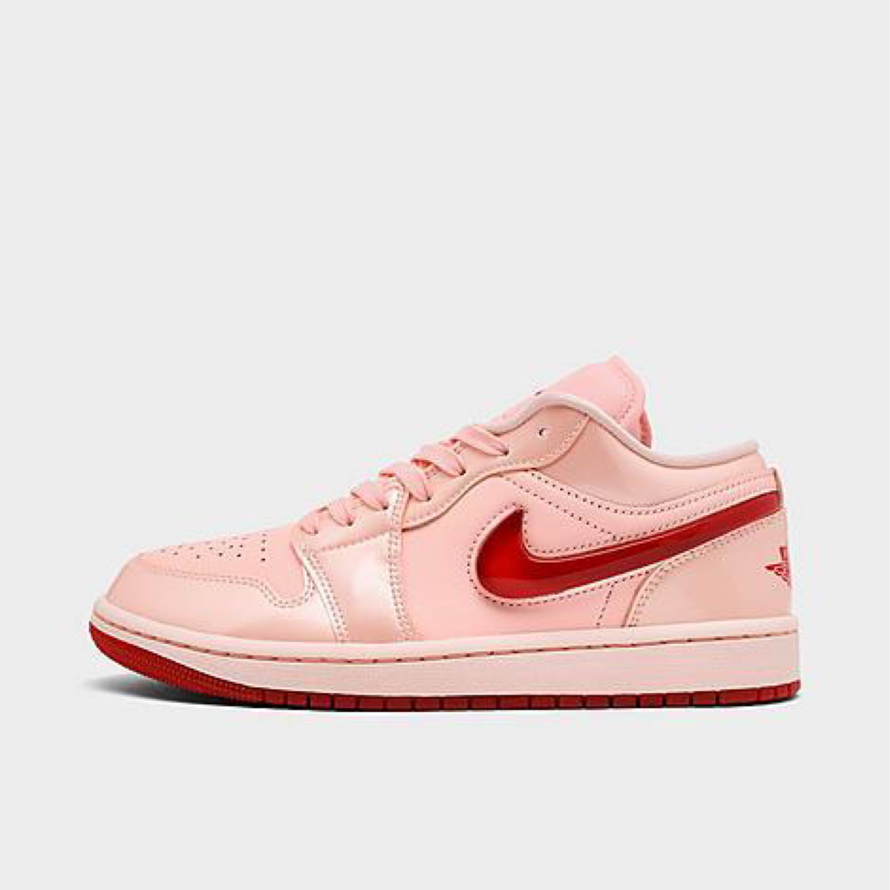 Jordan Women's Air 1 Low SE WMNS Size 8.5 (new)