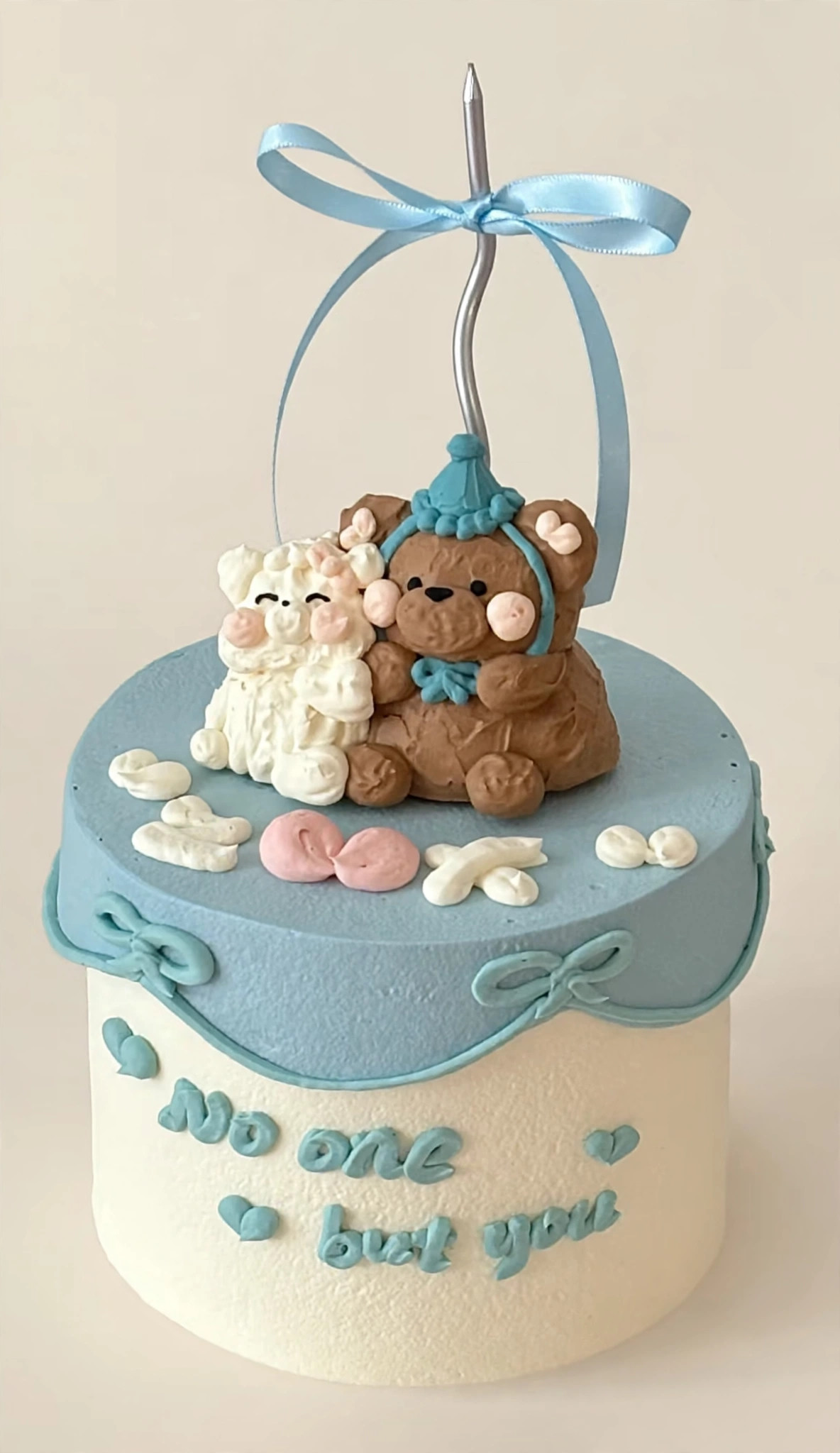 Blue Sweetheart Bear Cake — HoneyMe Bakery, Bellevue