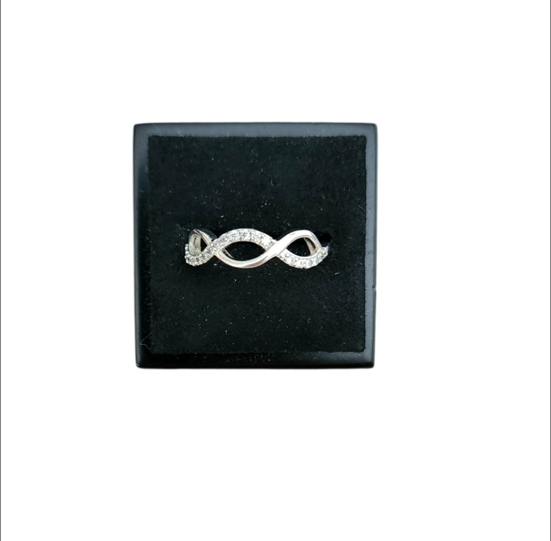 Size 6.5 Silver Toned Crystal Infinity Band
