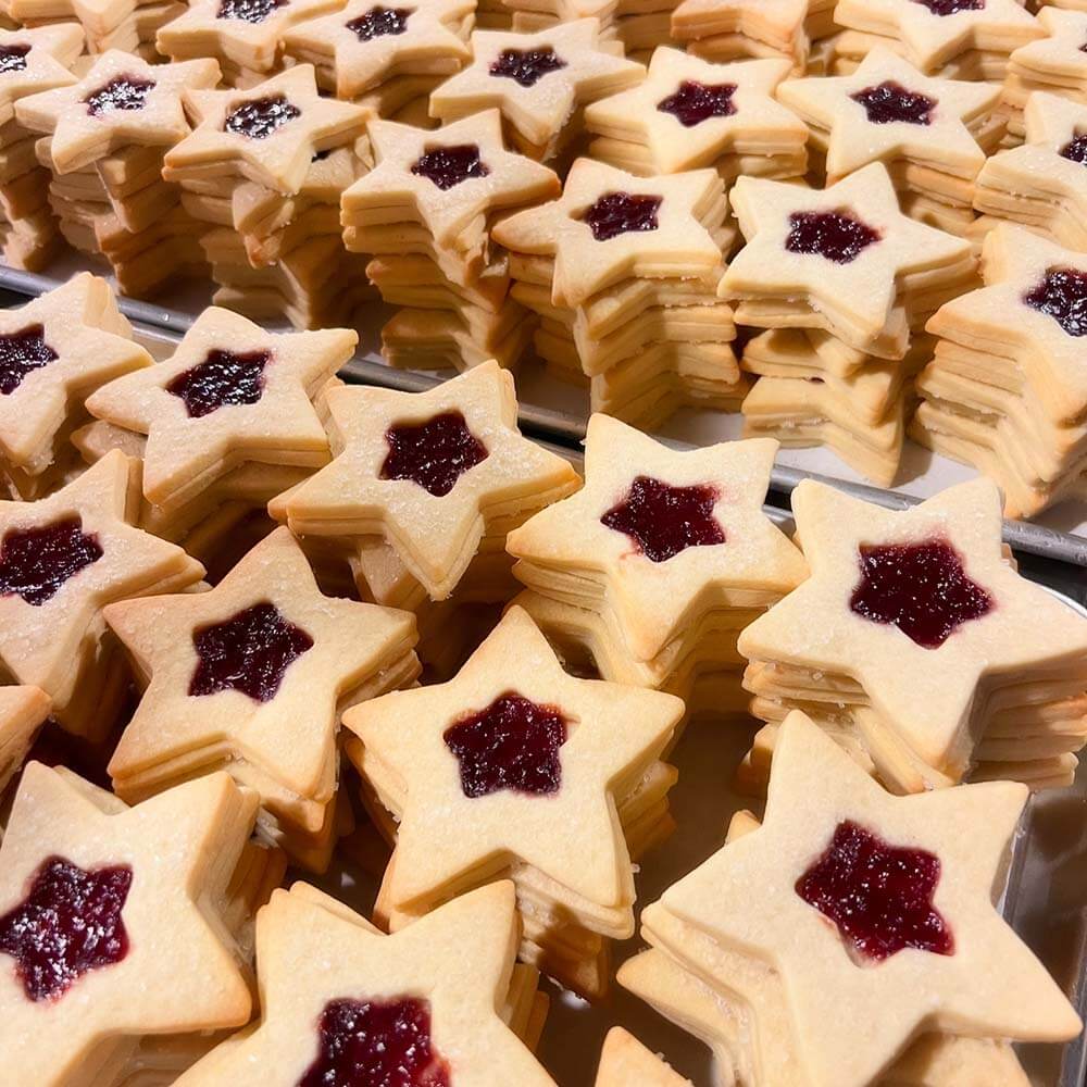 1 Dozen Raspberry Shortbread Flower Box