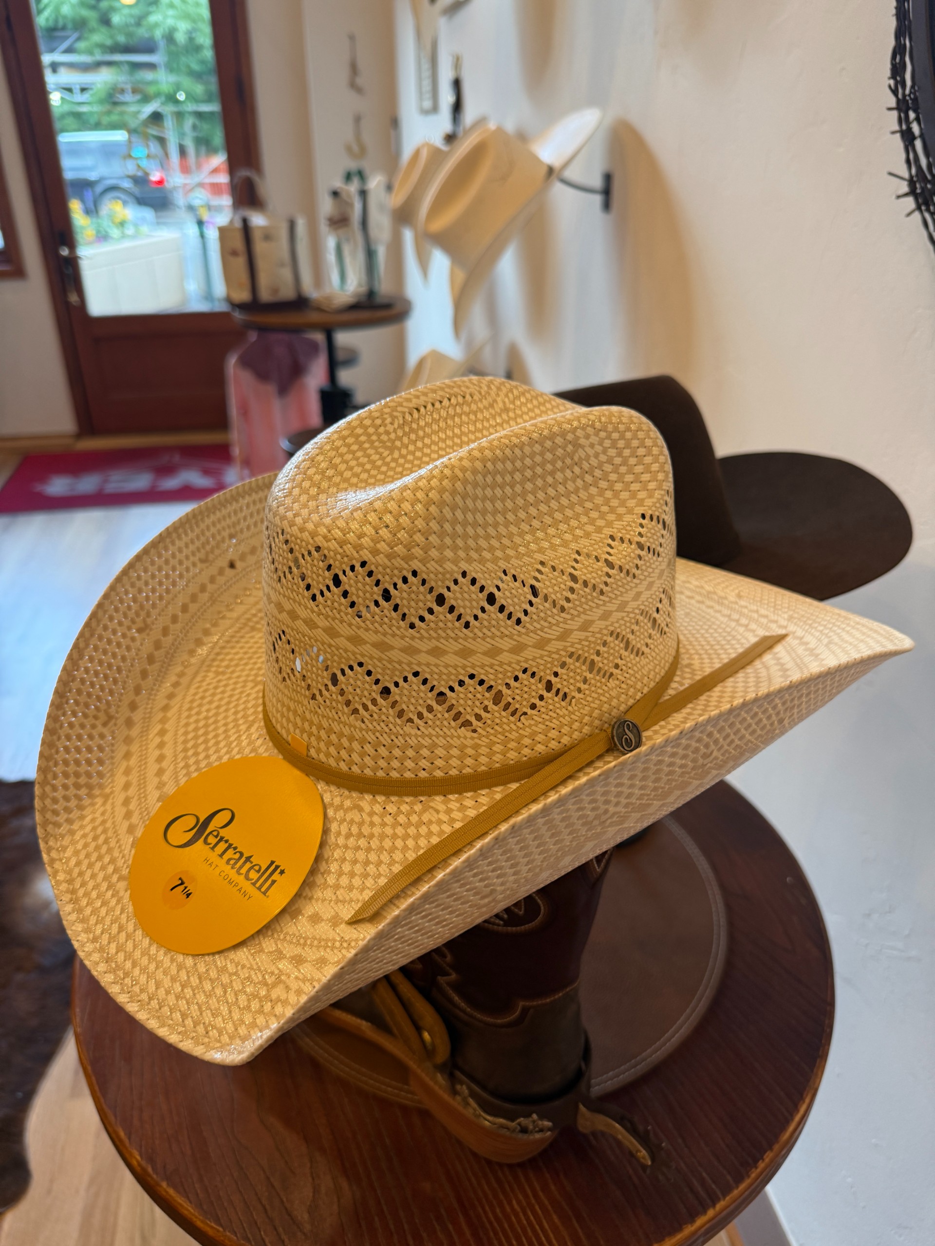 Serratelli - Ivory/Tan Straw Hat