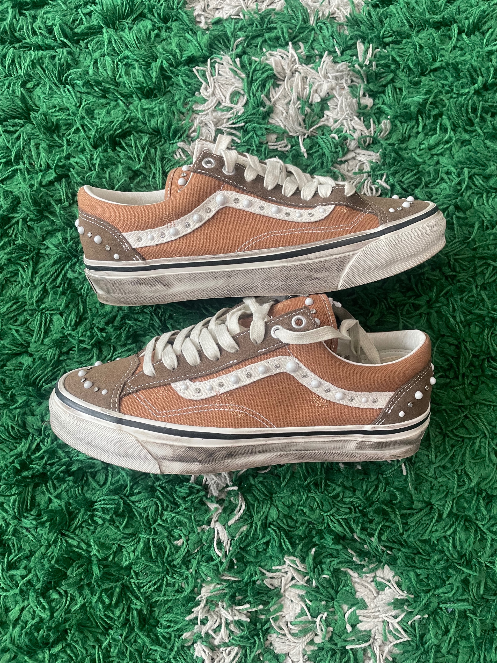 Vans LX old stool 36 sneakers size 10.5 (used)