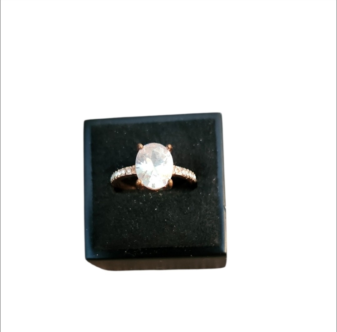 Size 6.5 Rose Gold Oval Cut Cubic Zirconia Ring