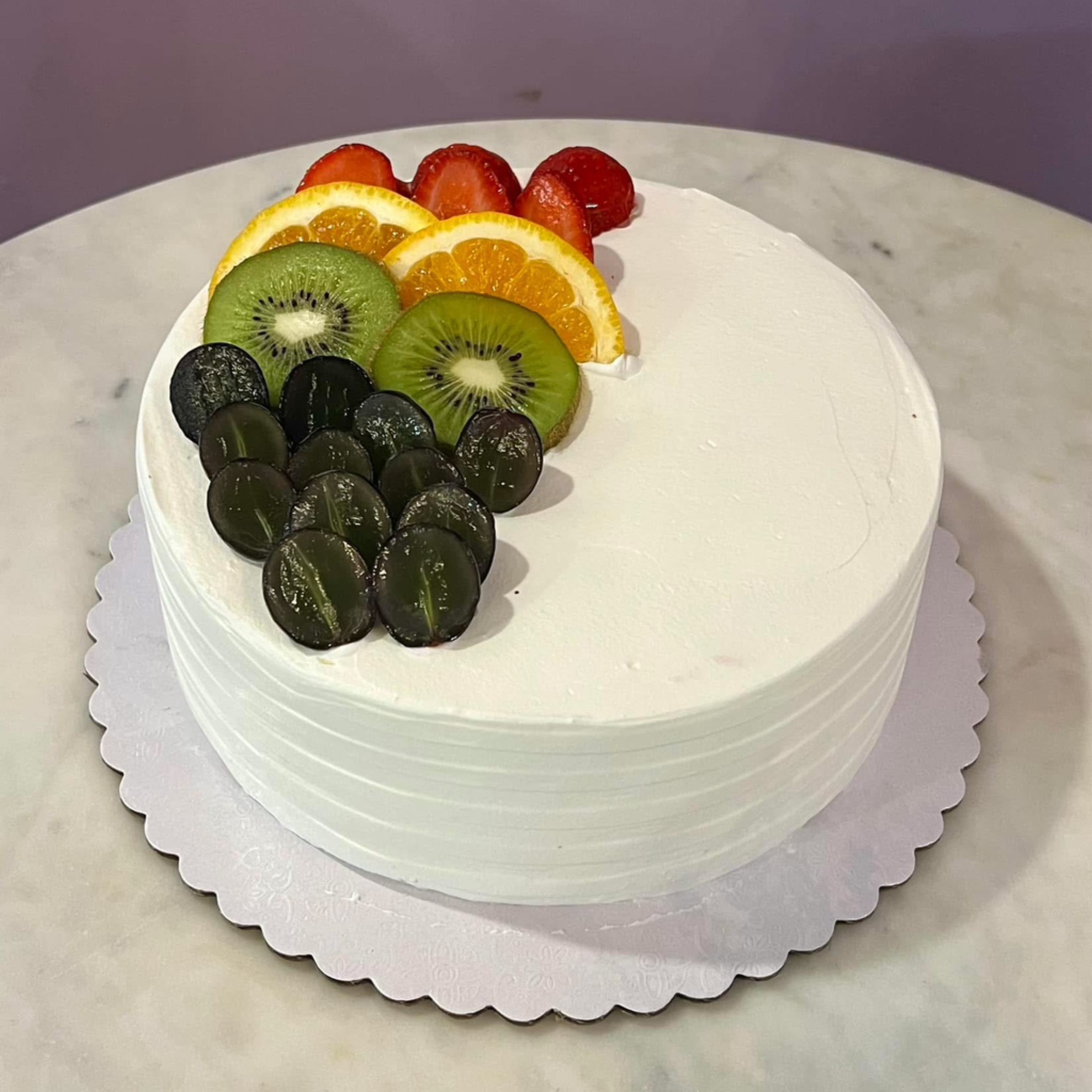 Vanilla and Fruits Cake