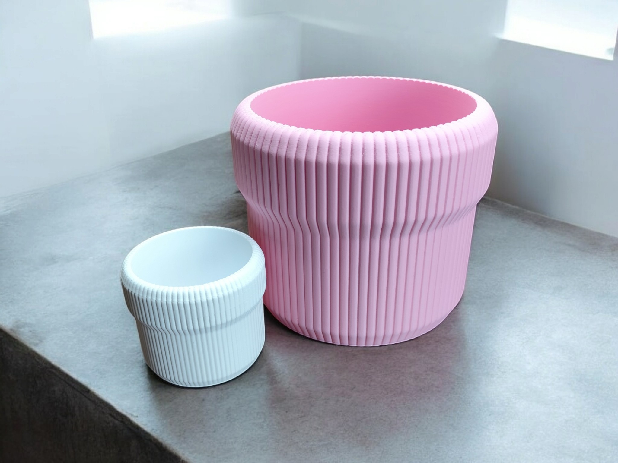 'Venlo' Planter