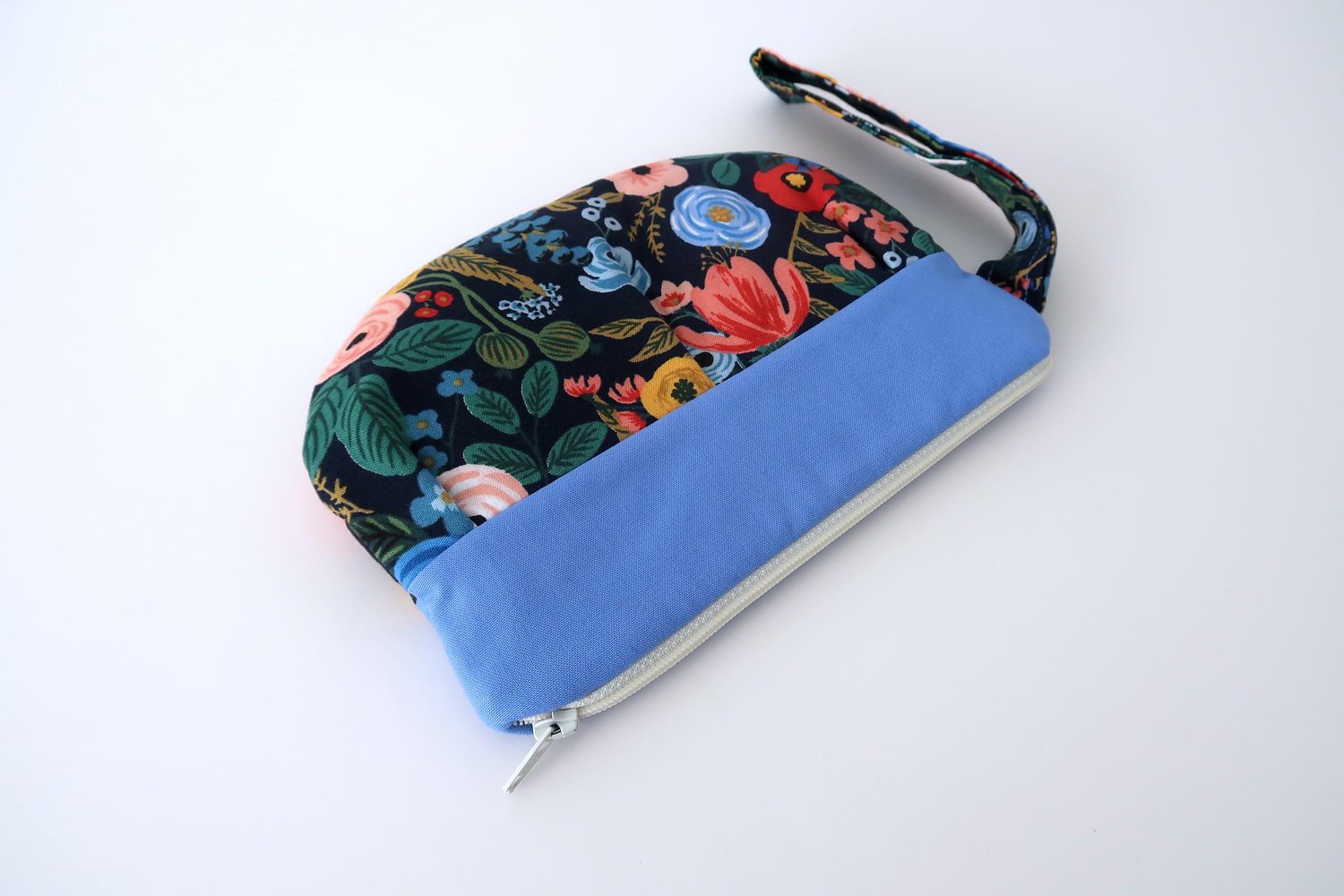 Pleated Wristlet – Garden Party Navy, photo 5 of 6