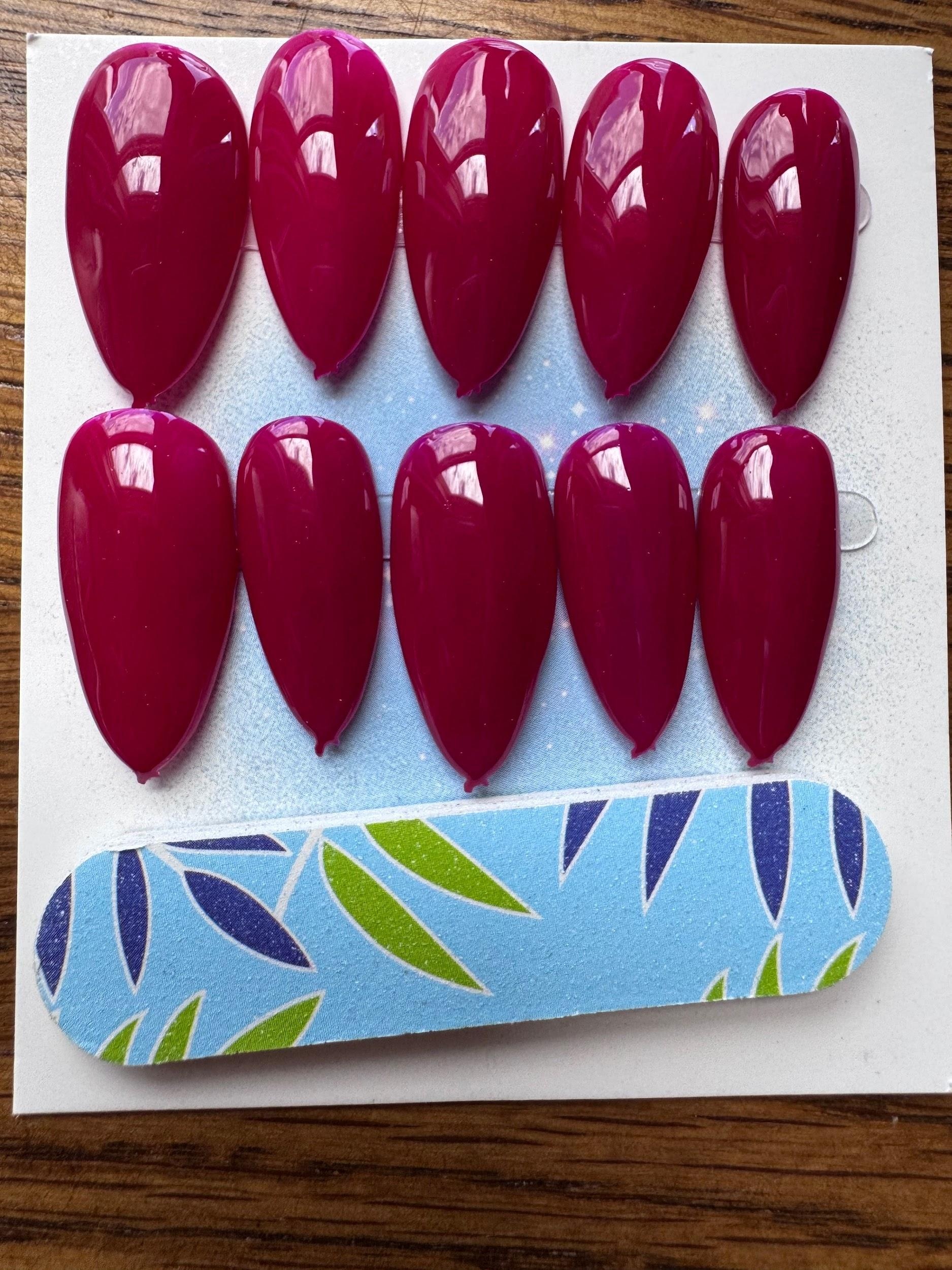 Red hand-painted nail set