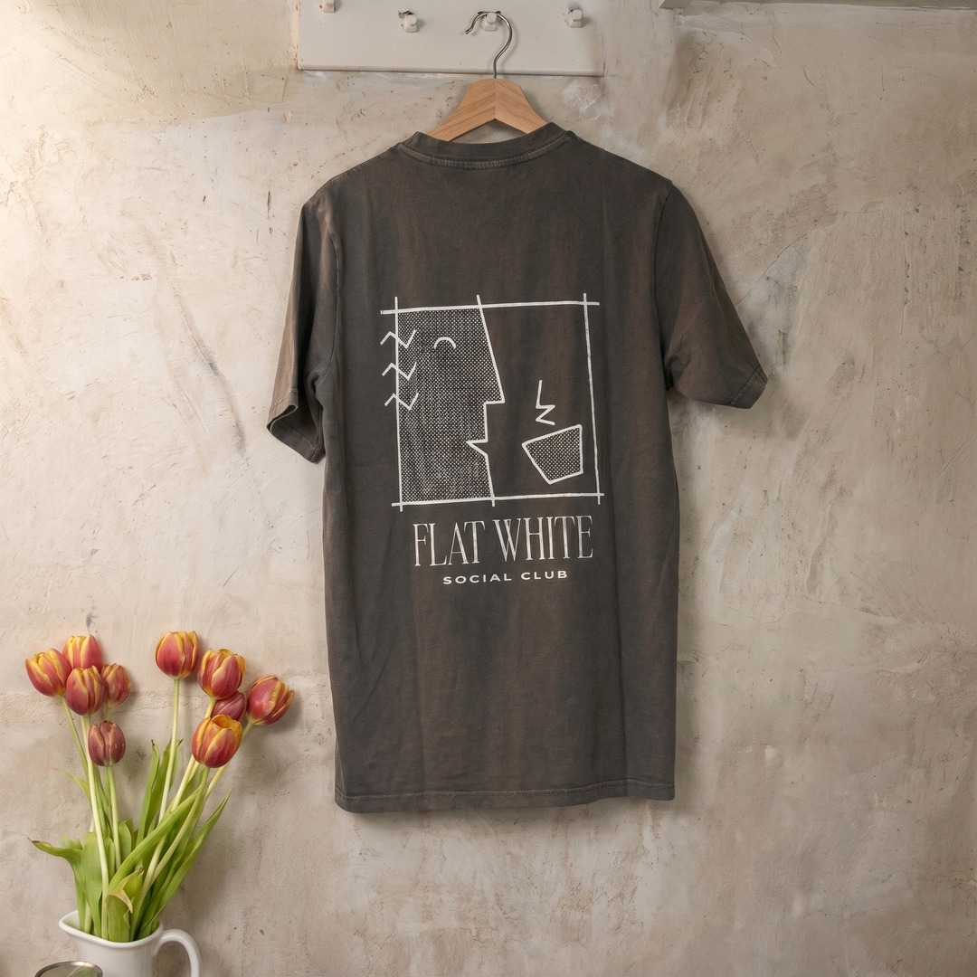 Flat White Social Club T-shirt - Pan y Pepinillos Cafe