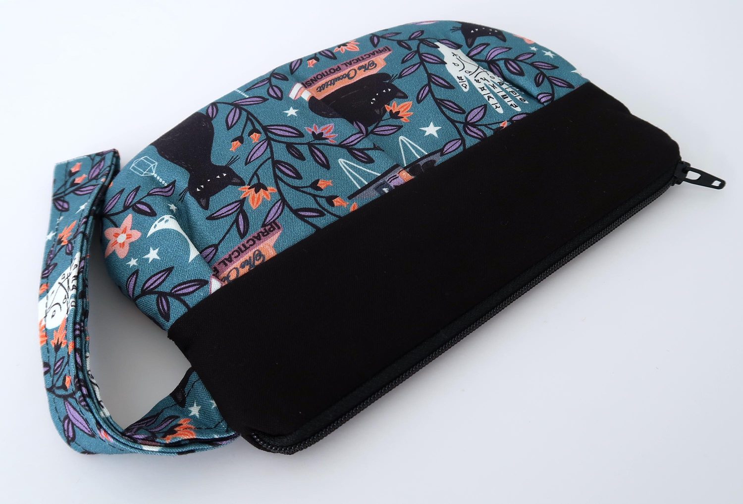Pleated Wristlet – Spellbound Black Cats, photo 8 of 8