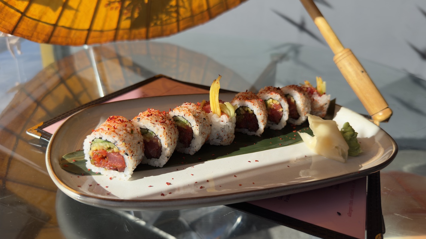 Spicy BF Tuna Roll - Bluefin tuna in silky, spicy dressing with spring 