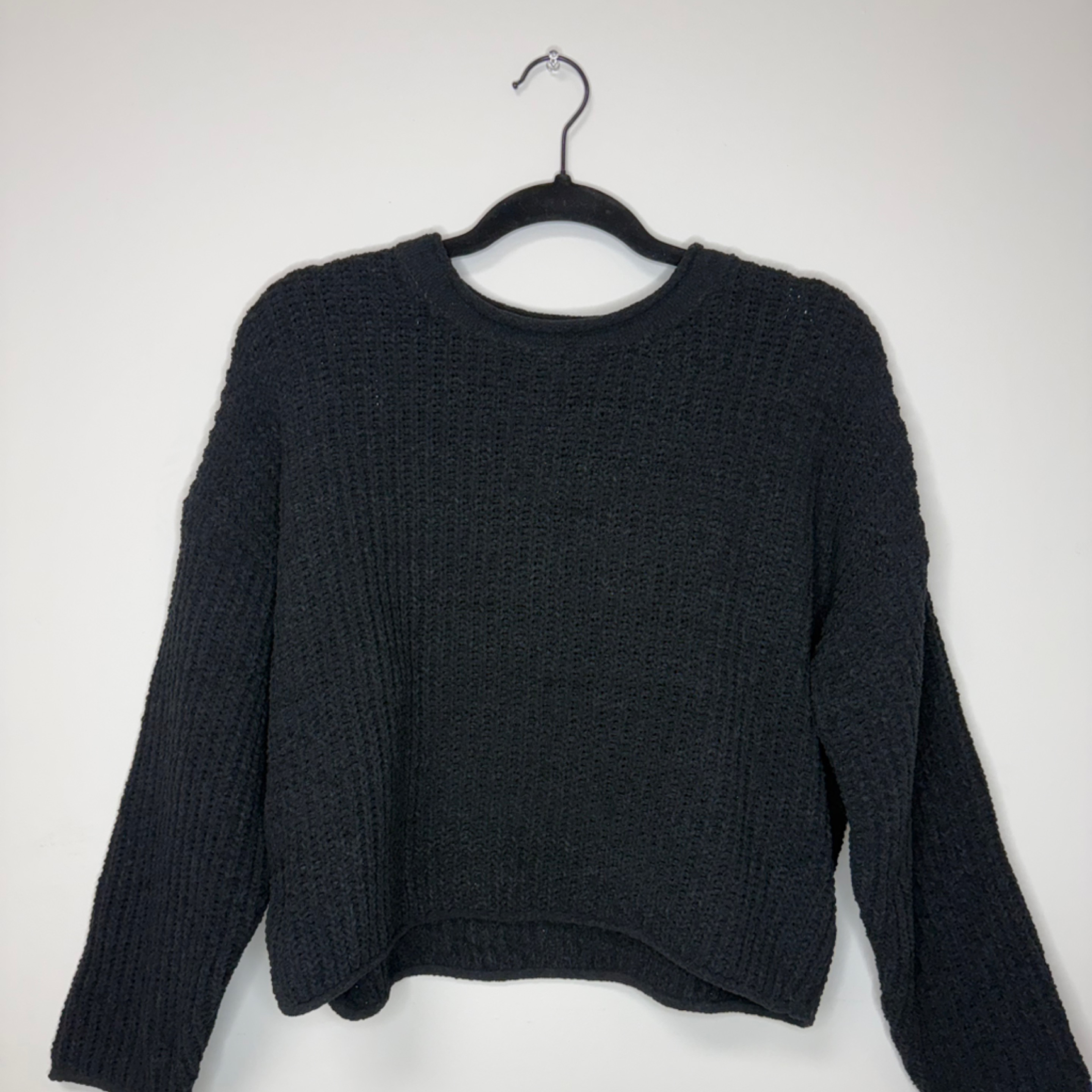 DZ Black Crop Sweater — Bama Tan boutique, Tuscaloosa AL
