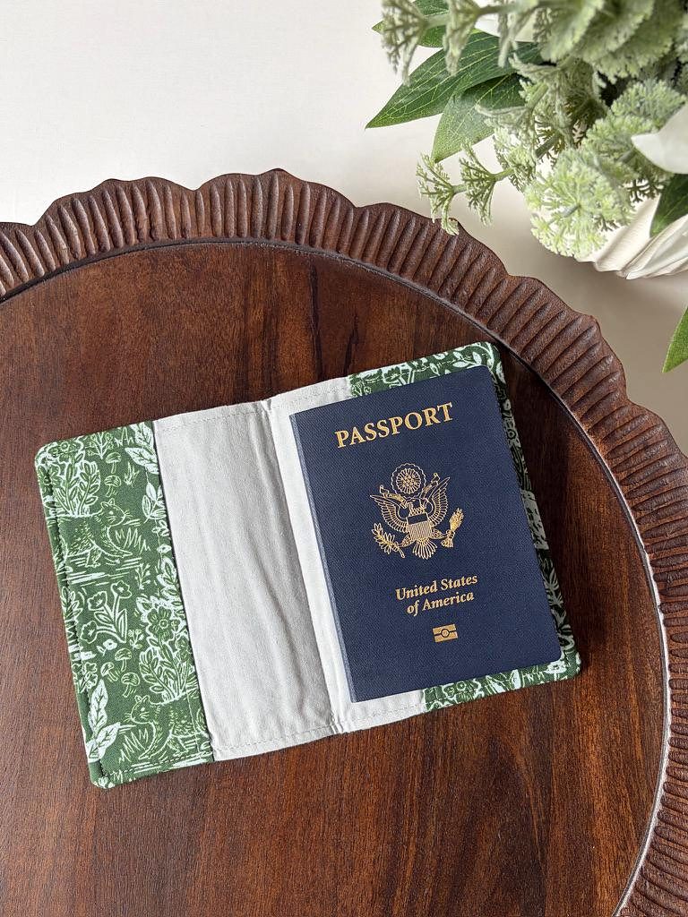 Passport Cover – Fable Green, photo 3 of 3