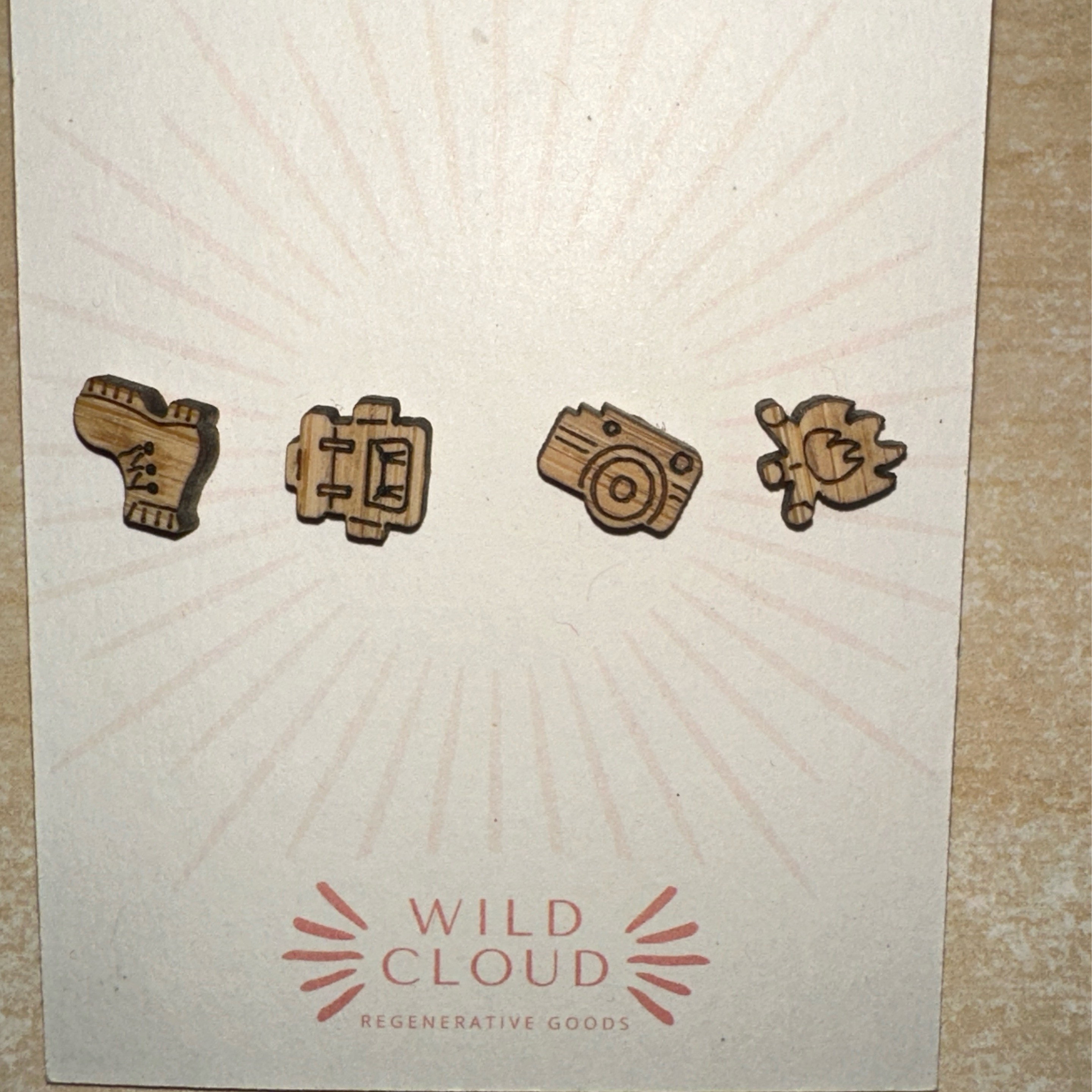 4 PK CAMPING STUDS