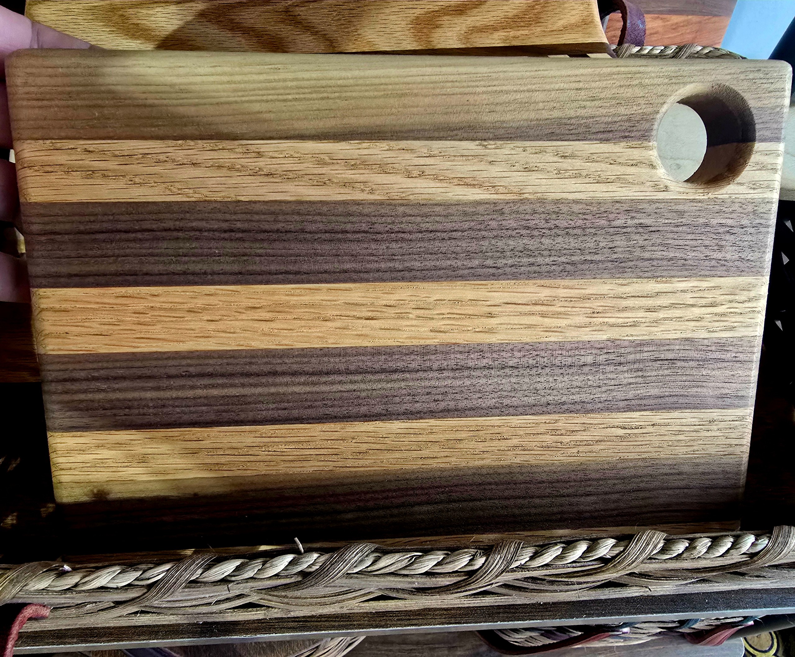 Cutting Board (medium, straight grain)