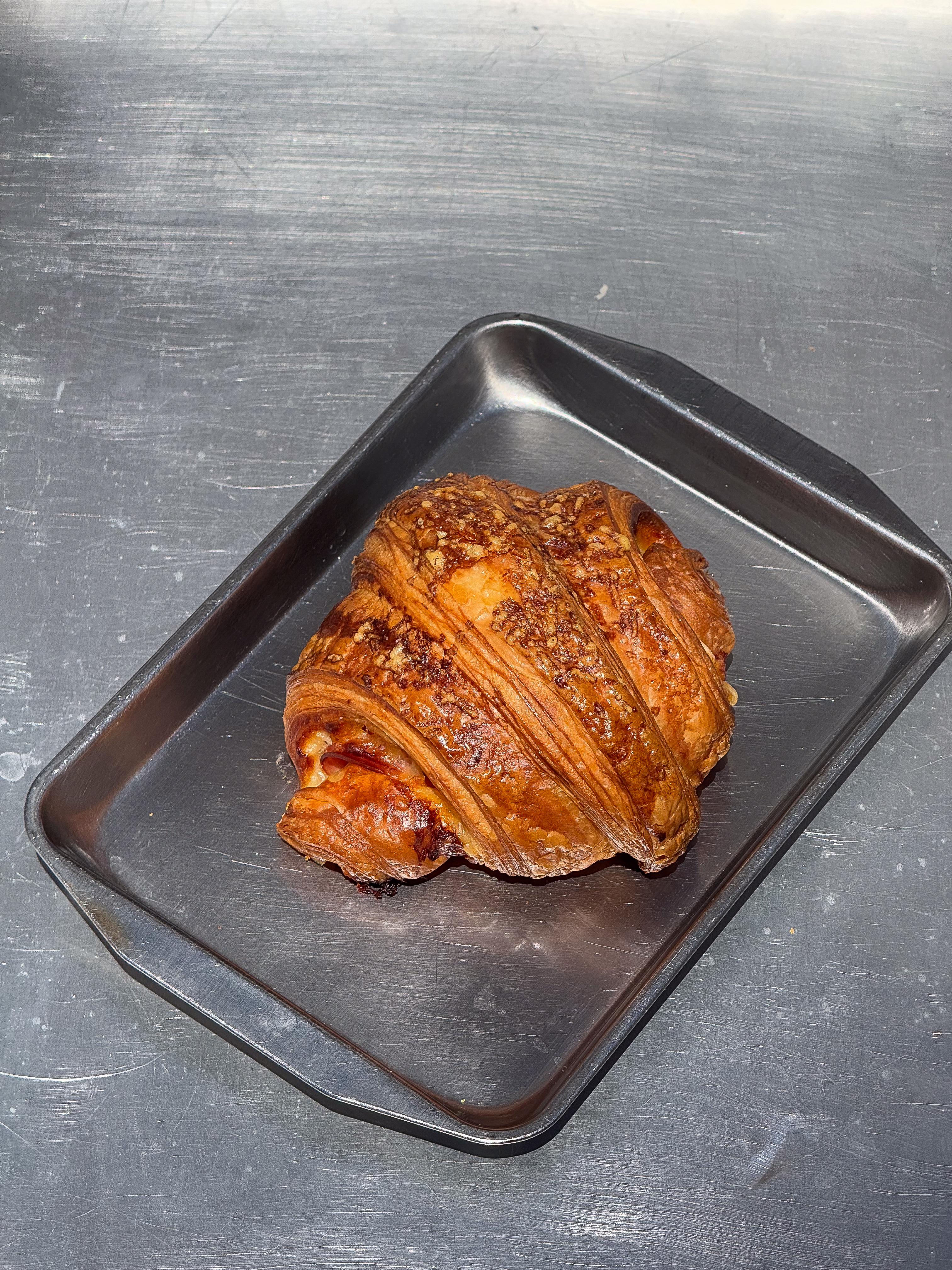 H & C Croissant