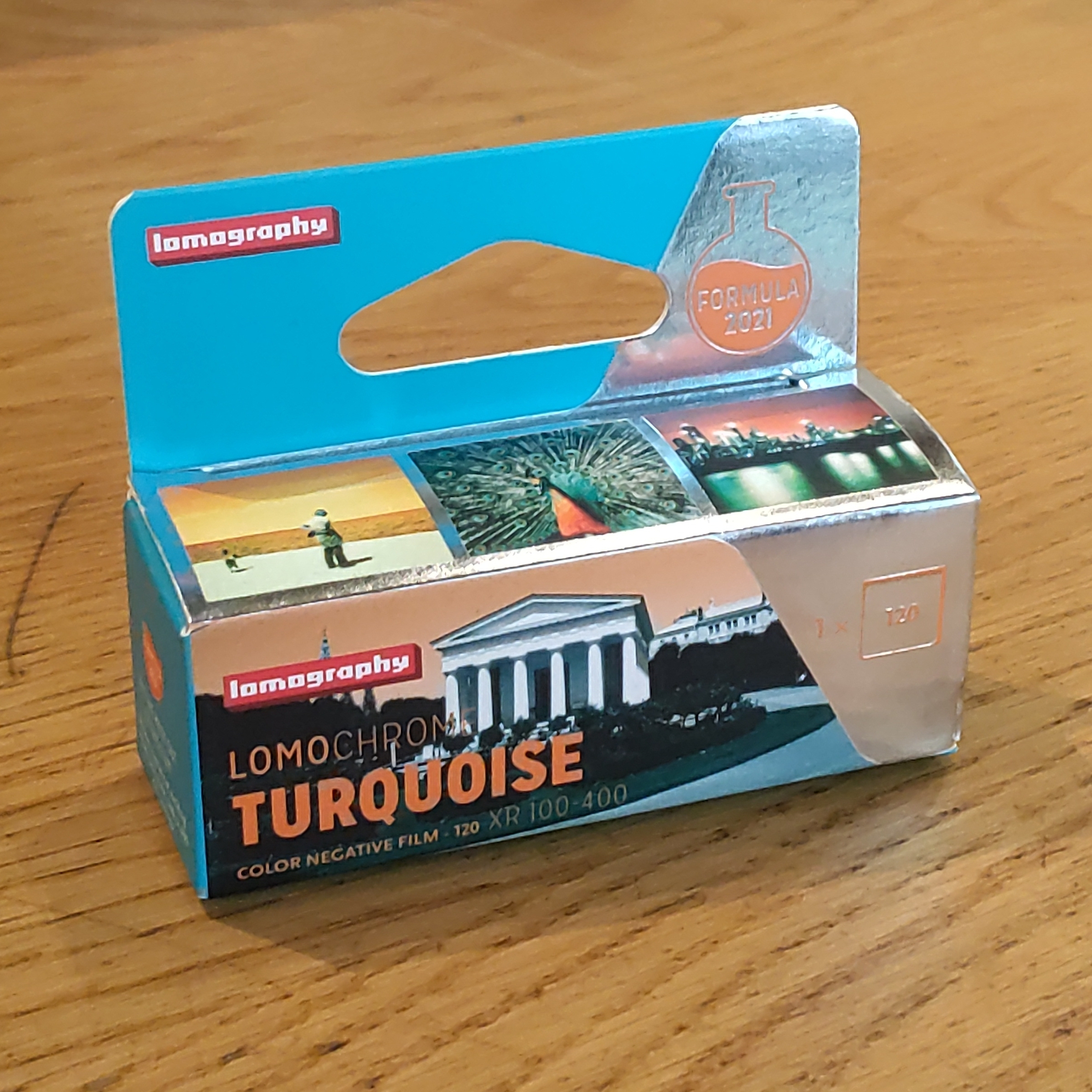 Lomography LomoChrome Turqouise