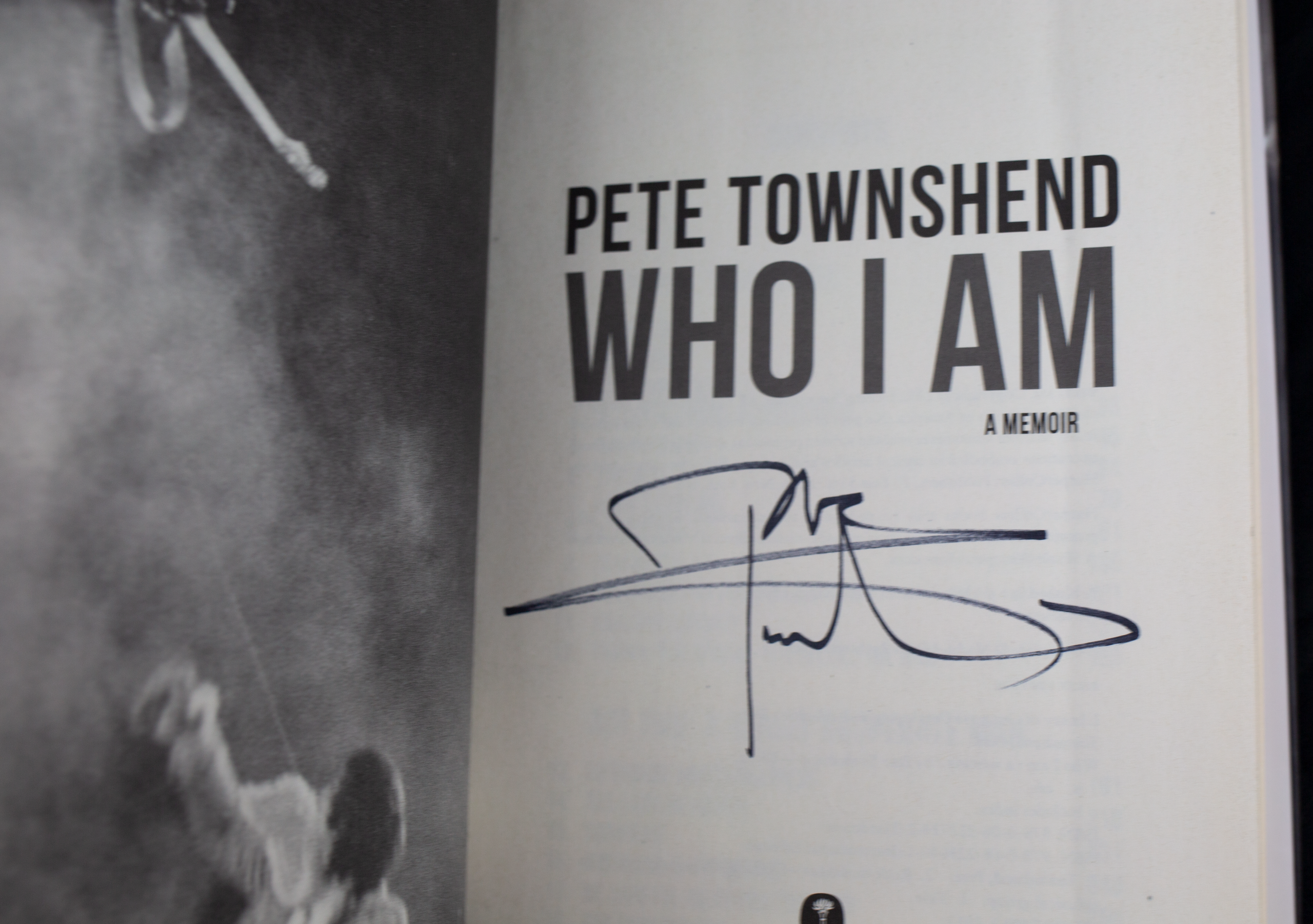 Townshend, Pete -- Who I Am [Book]