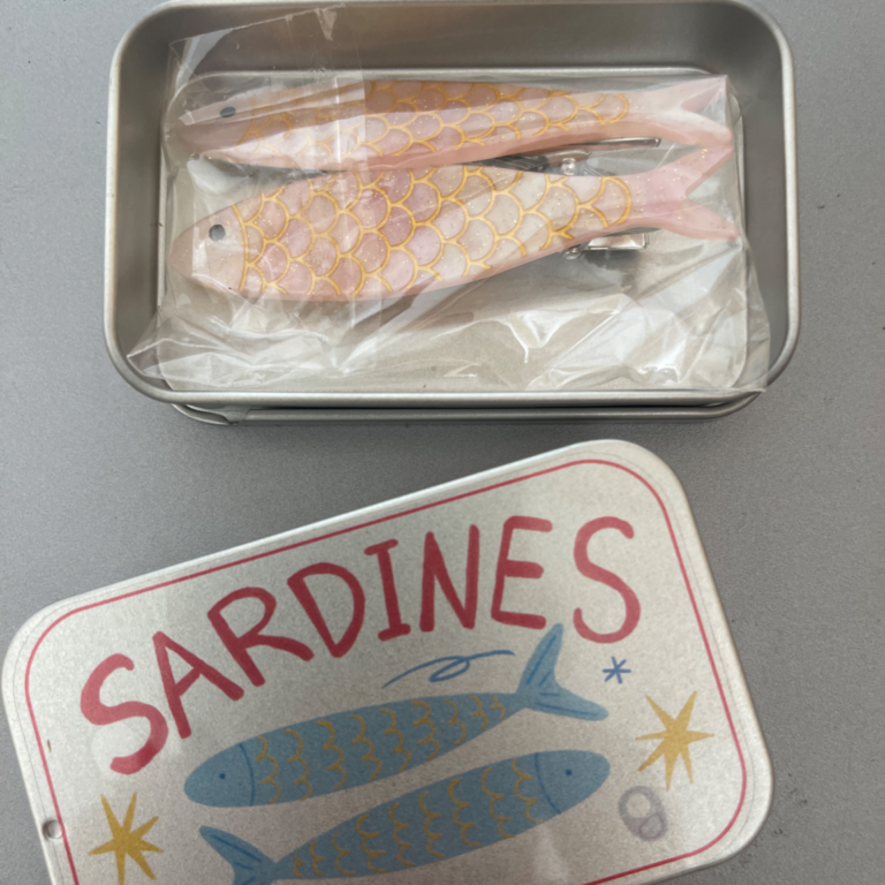 Sardines hair clips x 2