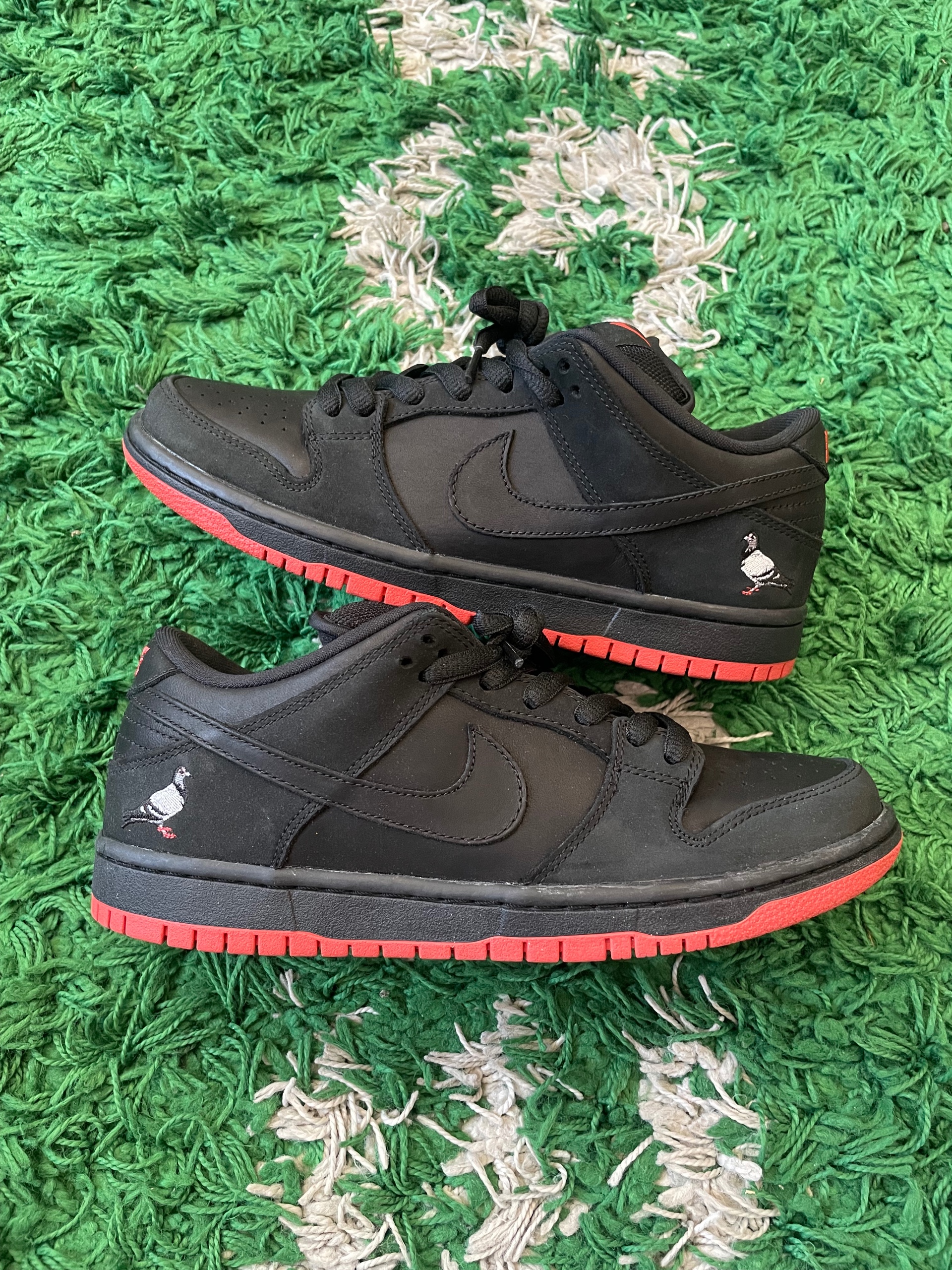 nike sb dunk low trd qs black pigeon size 7.5 (used)