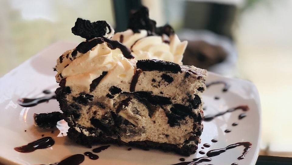 Cookies & Cream Slice - Out