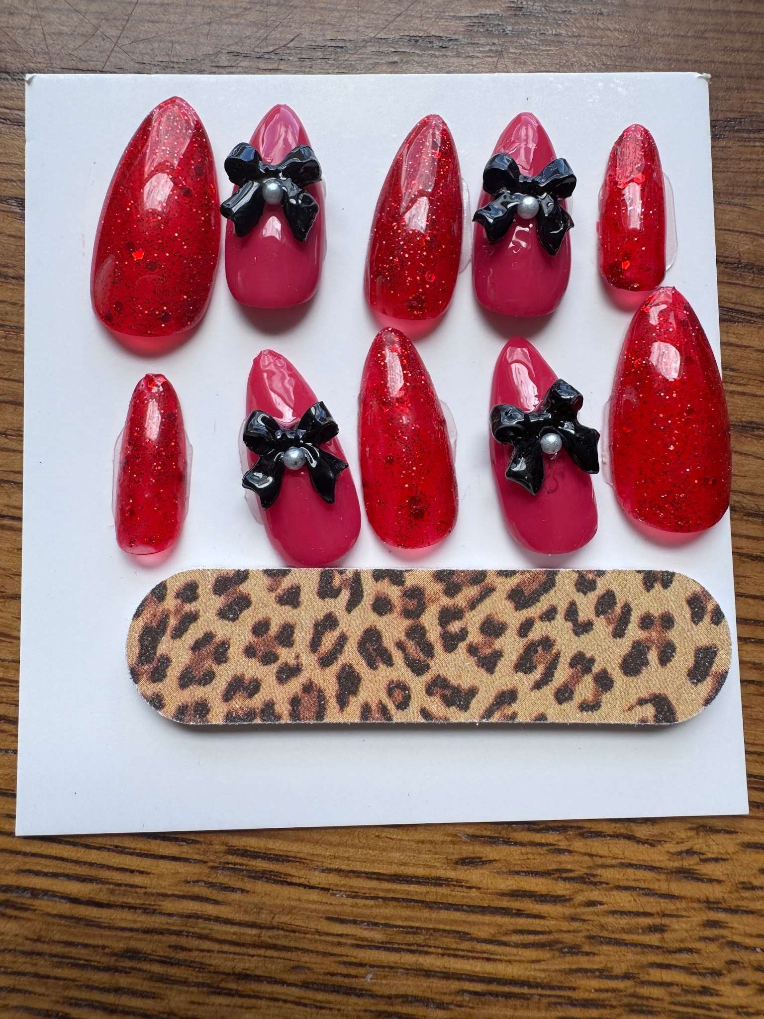 Red Bow Sparkle hand-painted nail set