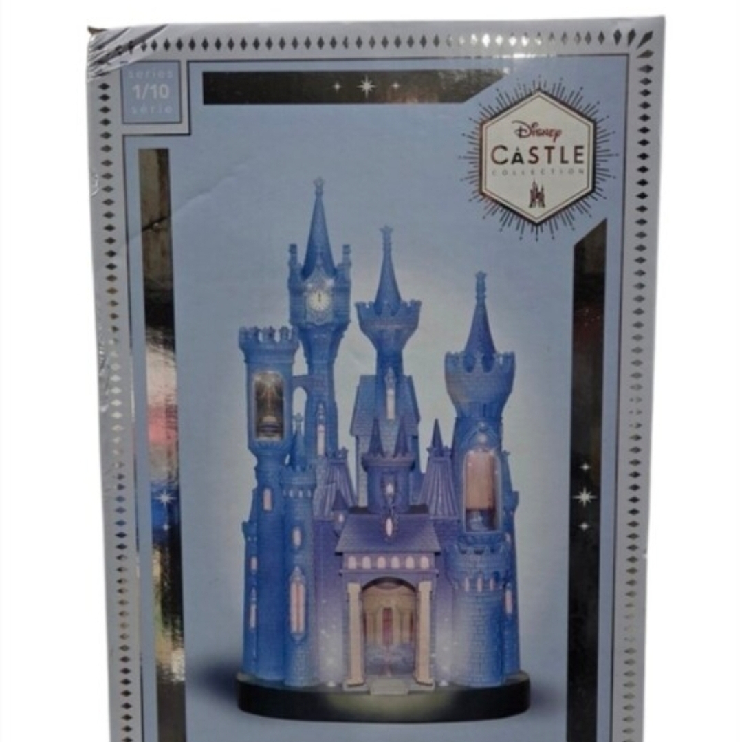 2020 Disney Castle Collection Cinderella Castle Light-Up Figurine (Series 1/10)