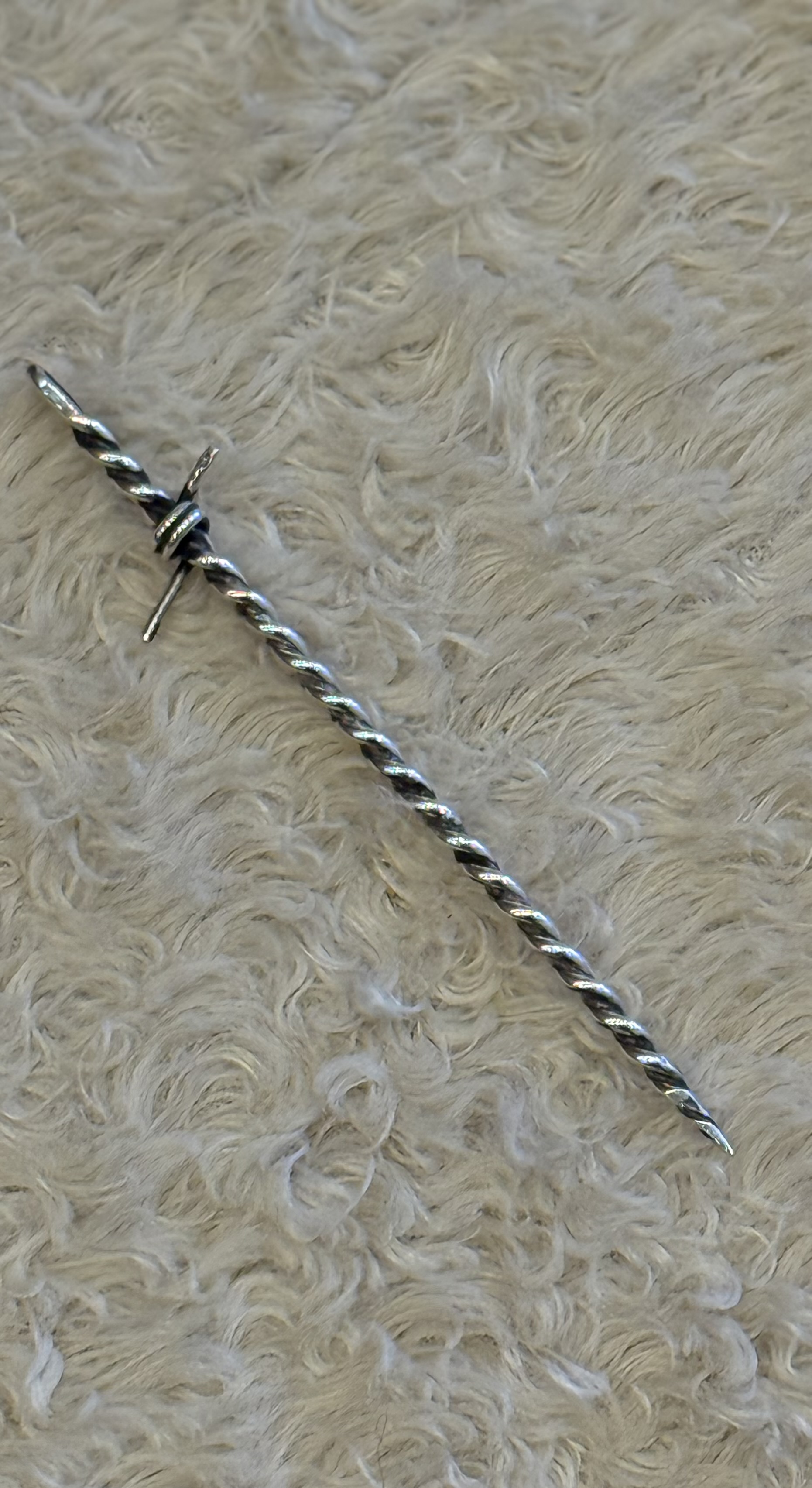Sterling Silver Barbed Wire Brim Detail - Gunmetal