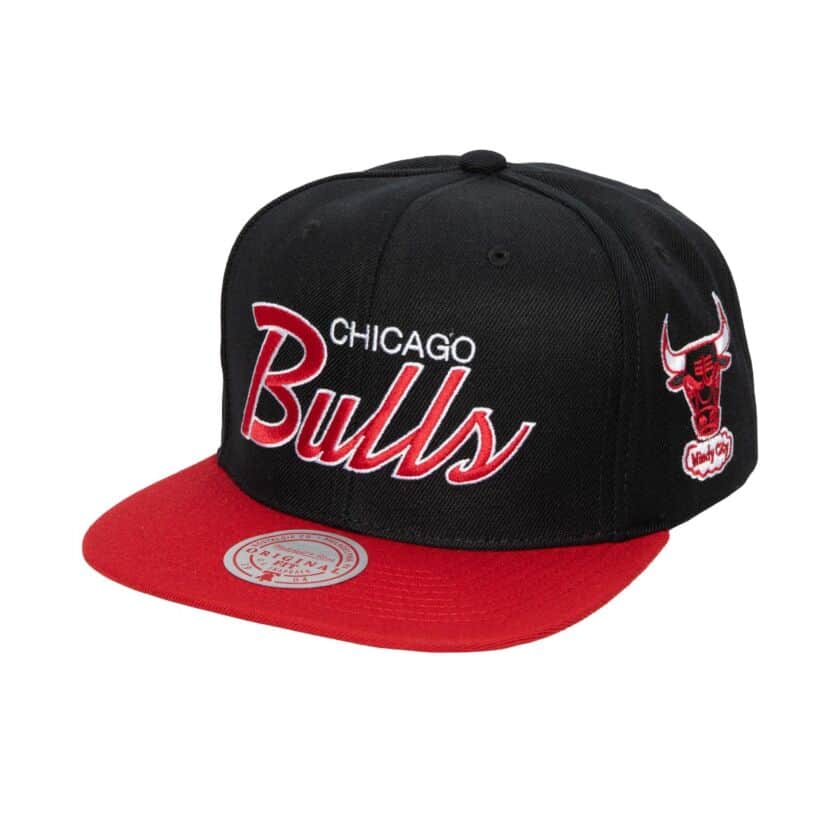 Chicago Bulls Black/Red Script 2.0 Mitchell and Ness Snapback Hat