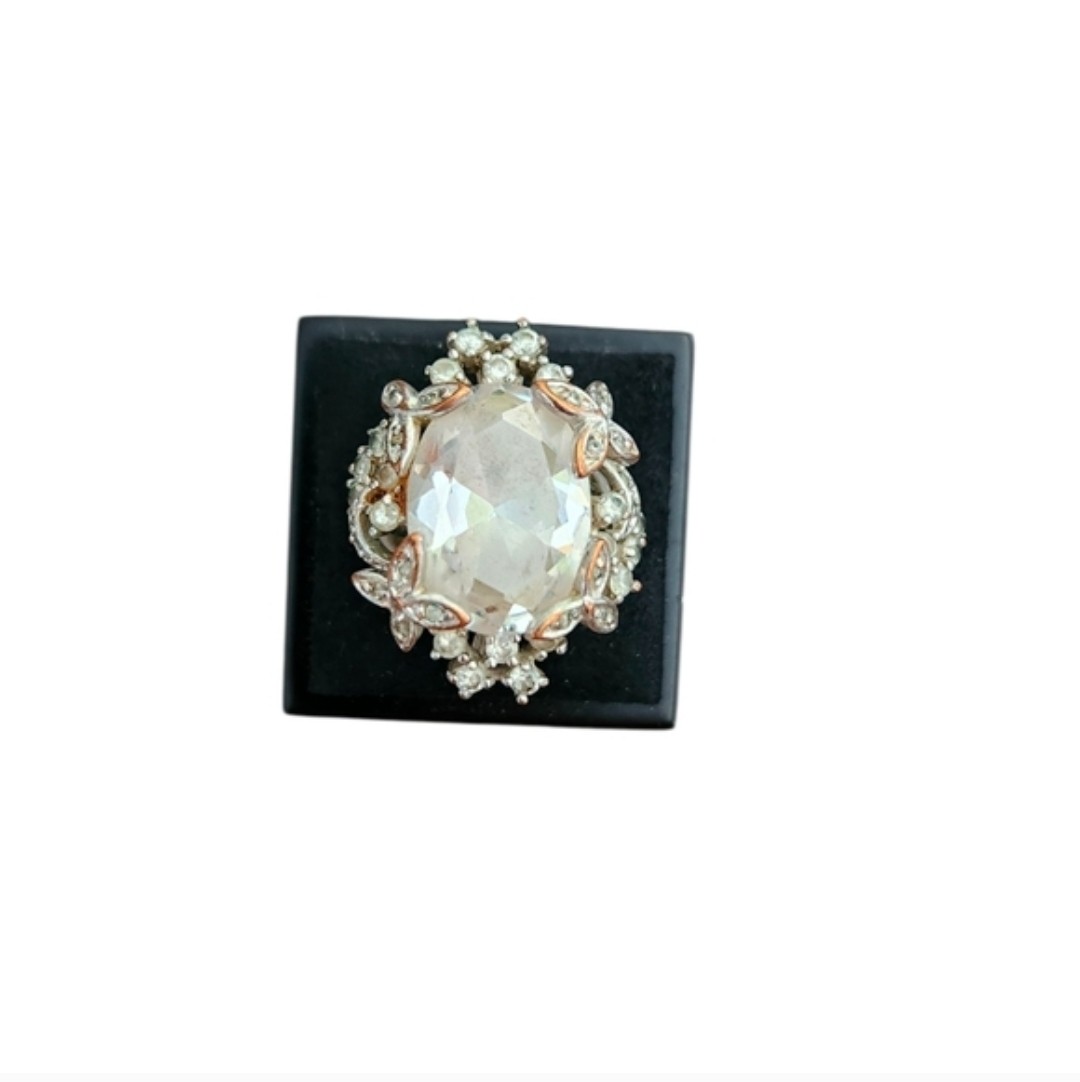 Size 8 Tarnished Silver Toned Crystal Statement Cocktail Ring - Clear