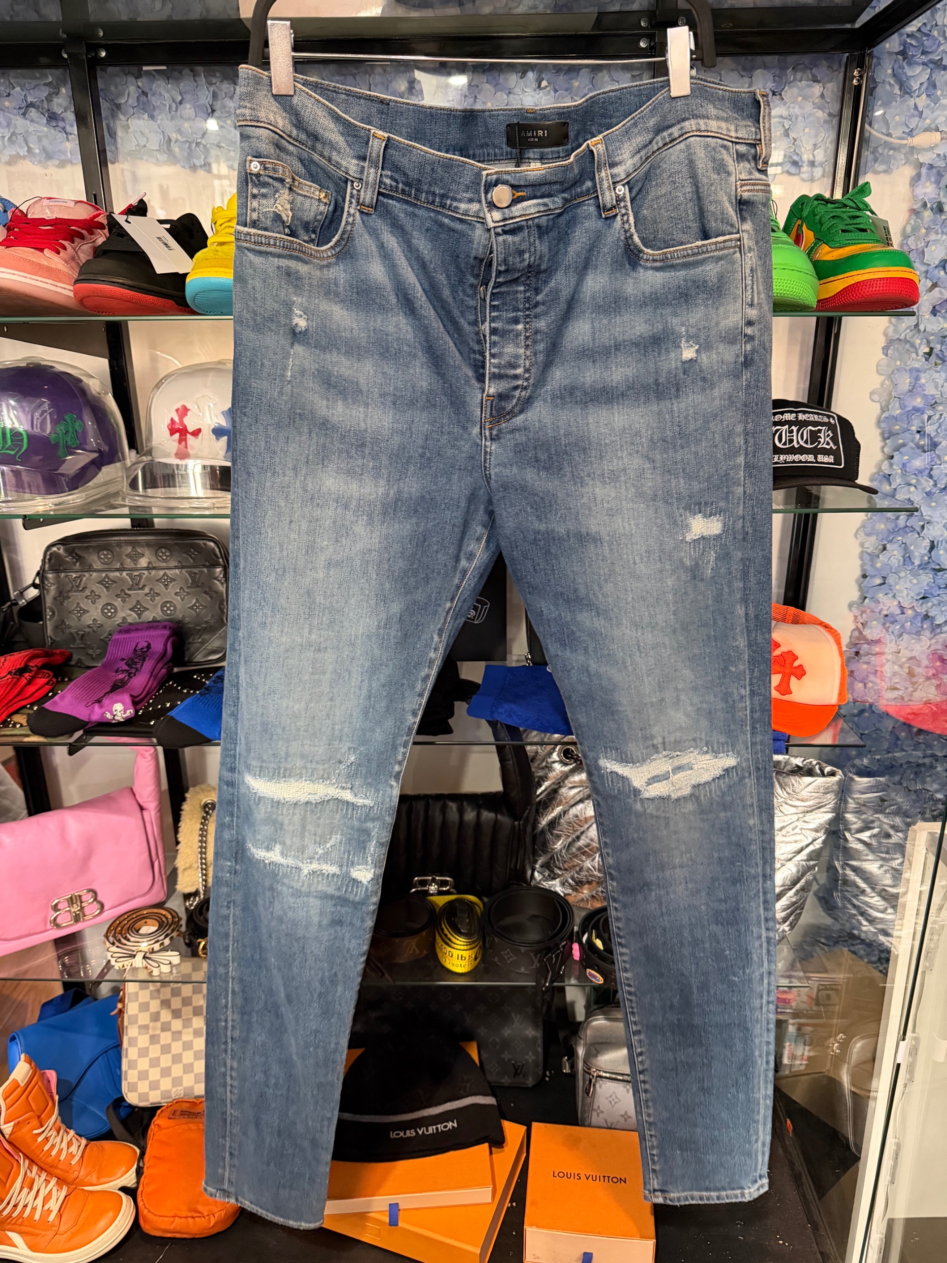 Amiri MX1 Men’s Blue Distressed Jeans ( USED )