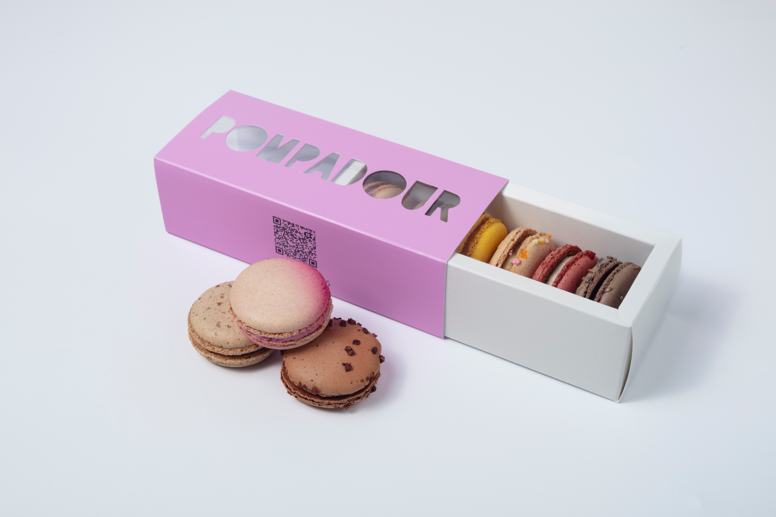 Assorted Macarons ( Dozen )