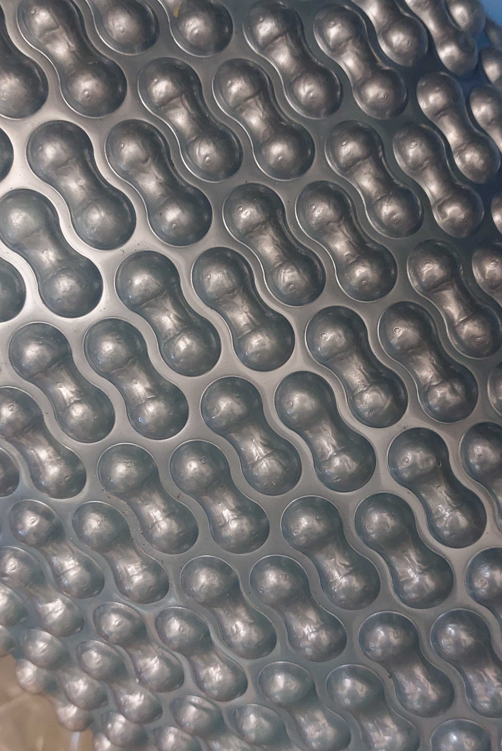 Floating cover (shaped)