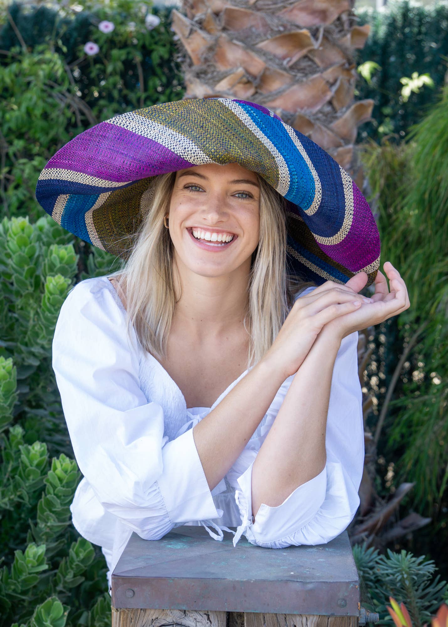 5" & 7" Wide Brim Multicolor Stripe Packable Straw Sun Hats