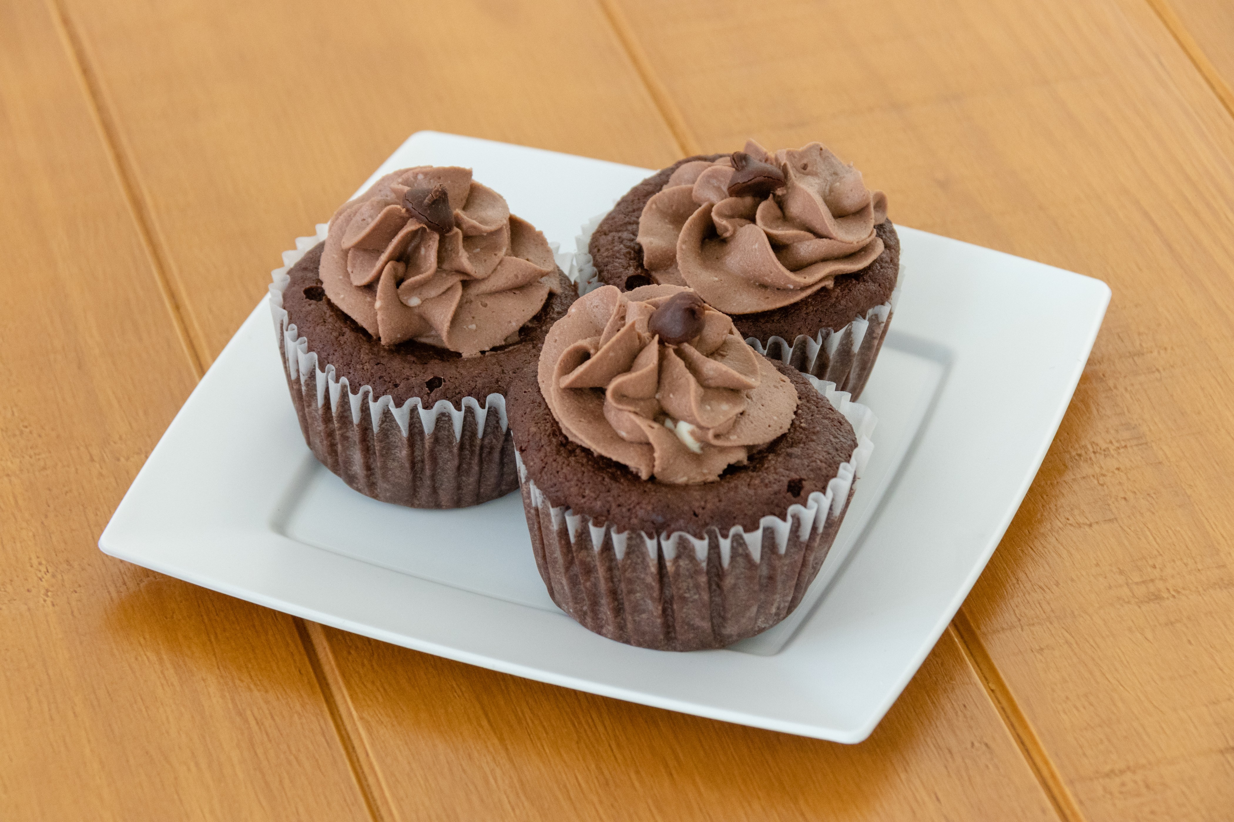 Keto Chocolate Cup Cakes with Cream Cheese Frosting (3PK)(2.5g Net Carbs) (GF)