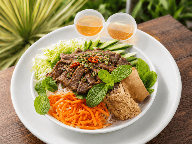 Lemongrass Beef Salad Bowl